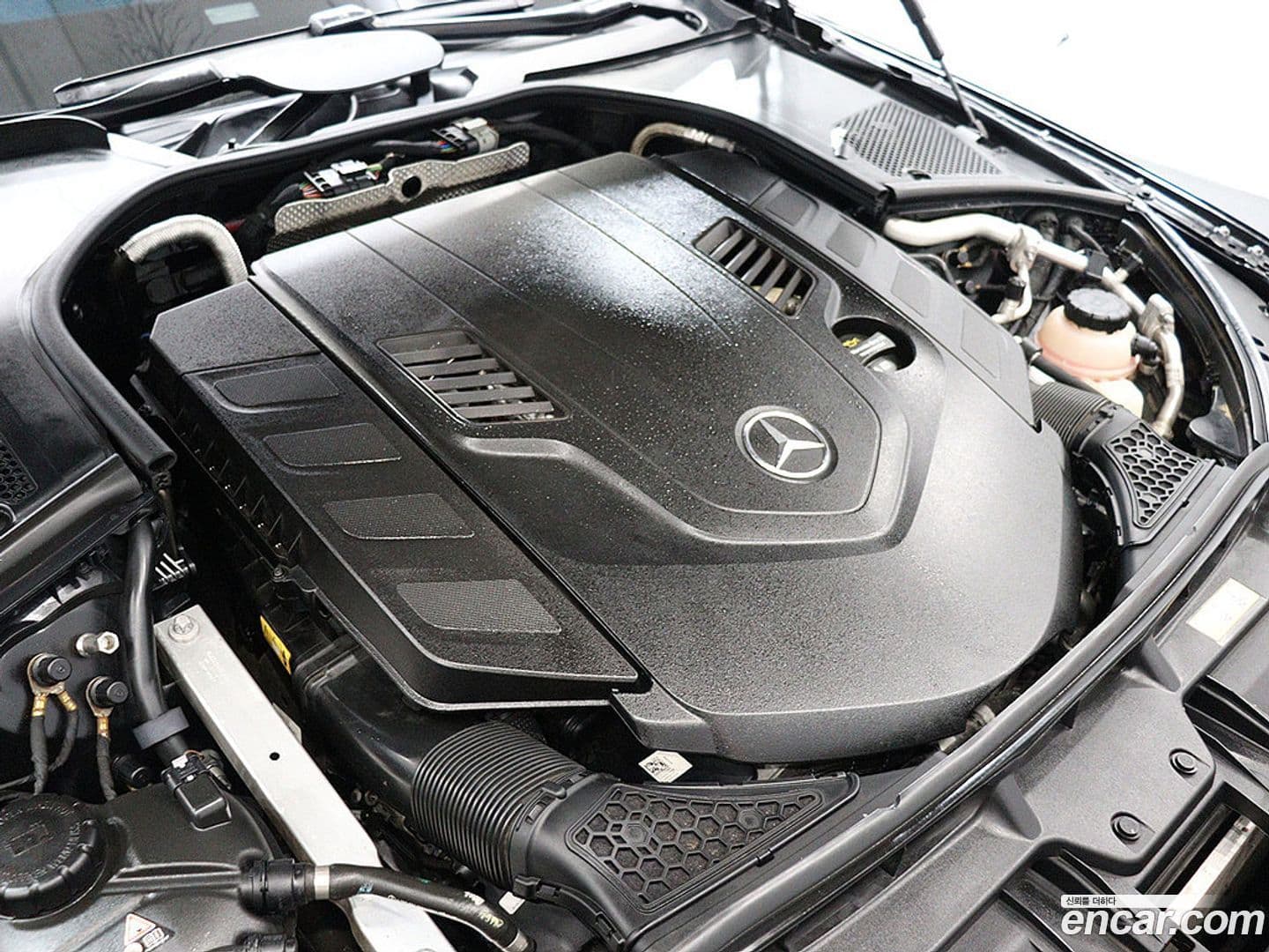 Main__Slider__Photo:S-Class Mercedes-Benz 2021.10-18