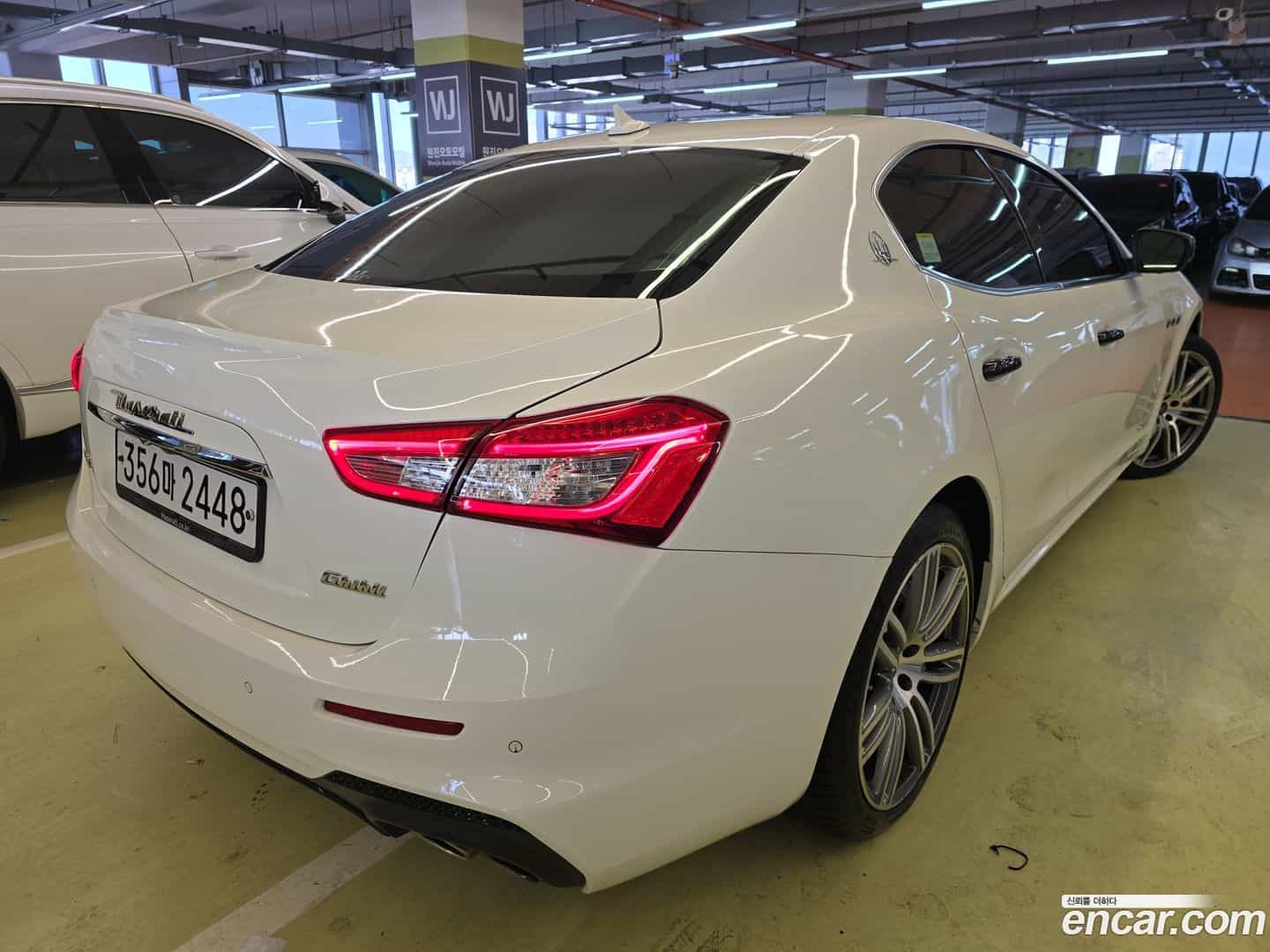 Ghibli Maserati 2019.11-OUTER-002