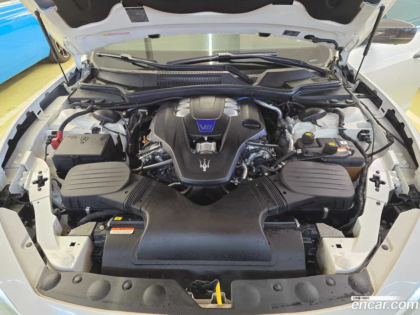 Ghibli Maserati 2019.11-INNER-006