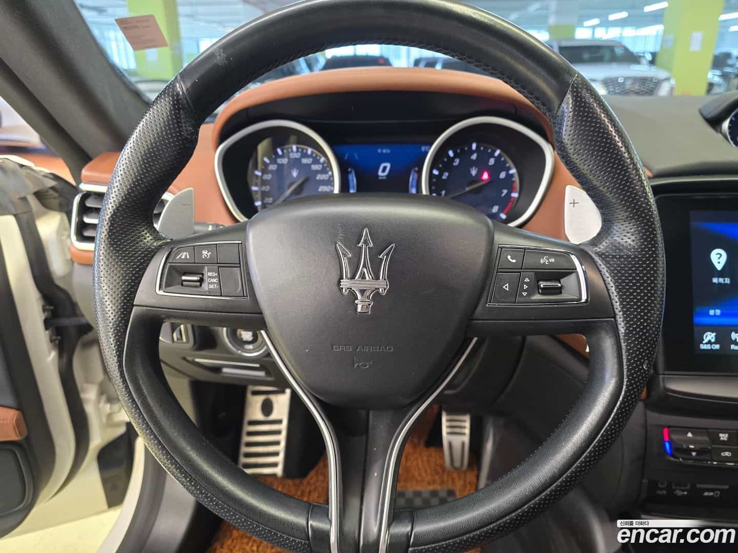 Ghibli Maserati 2019.11-OPTION-018