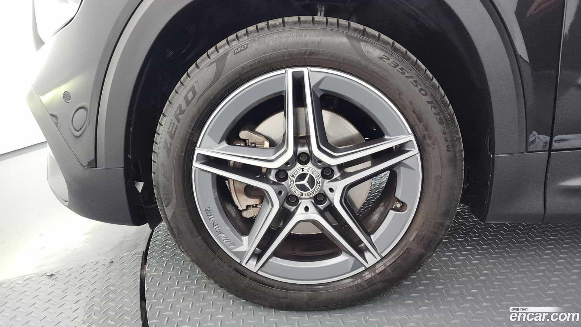 GLB-Class Mercedes-Benz 2021.2-OUTER-005