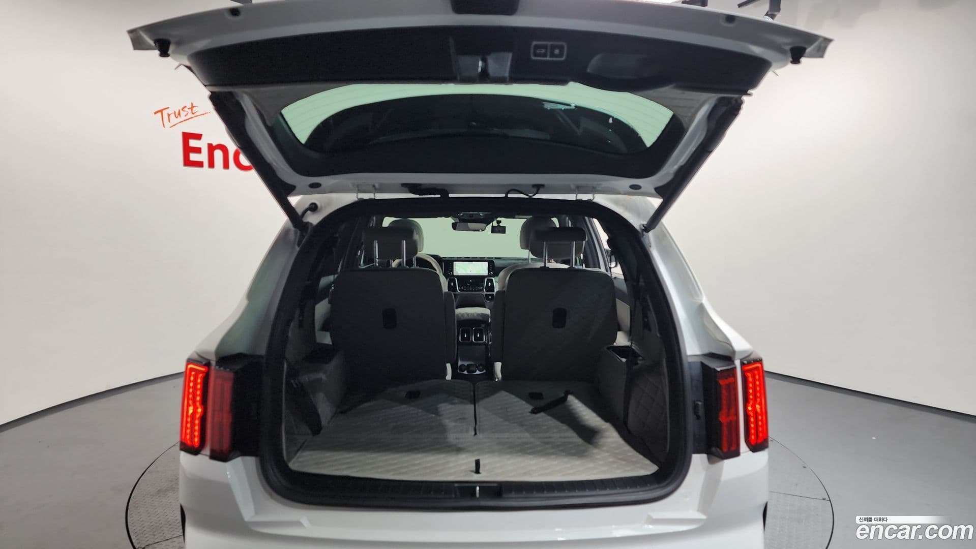 Main__Slider__Photo:Sorento Kia 2022.9-19