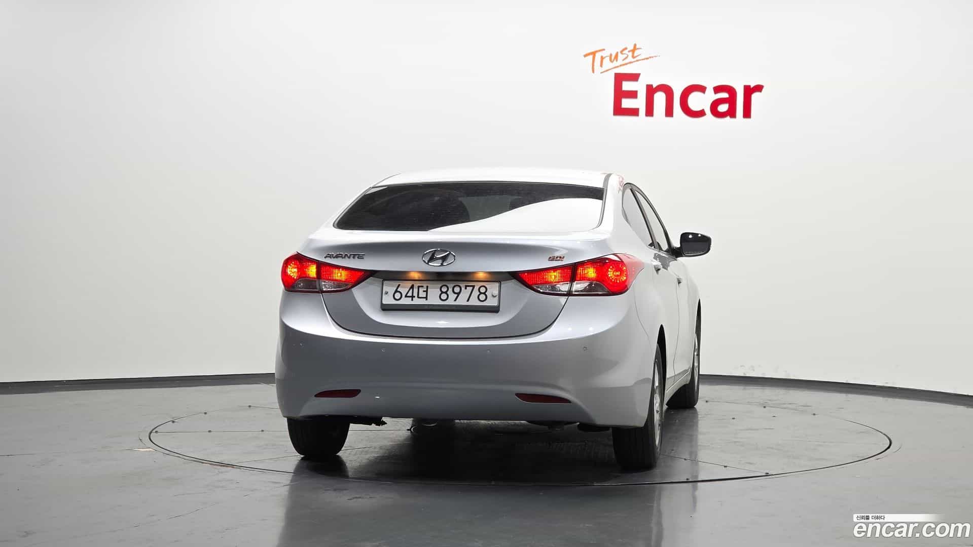 AVANTE Hyundai 2012.9-OUTER-004