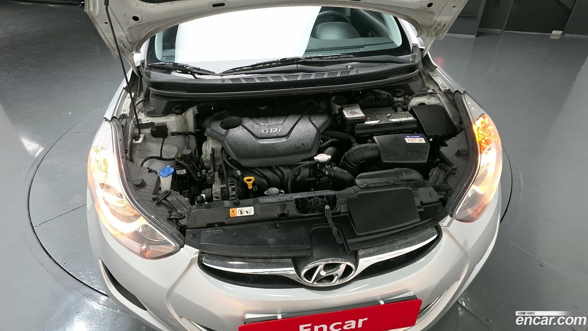 AVANTE Hyundai 2012.9-OUTER-006