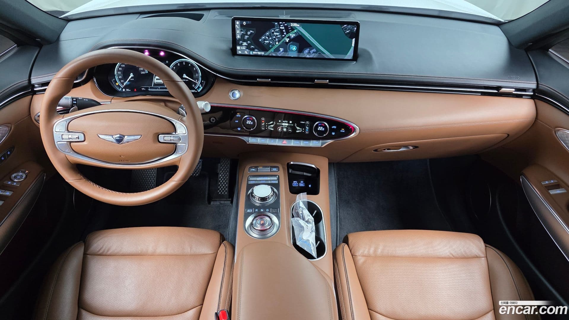 Main__Slider__Photo:GV70 Genesis 2023.1-6