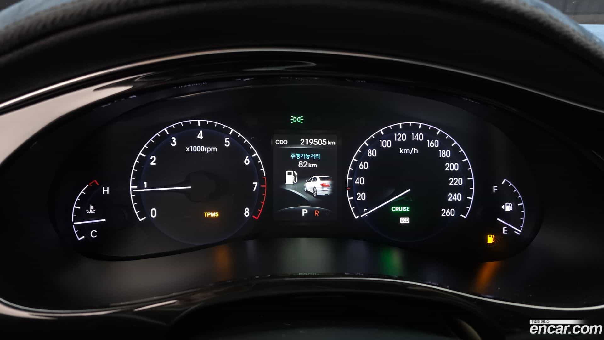 Genesis Hyundai 2012.9-INNER-008