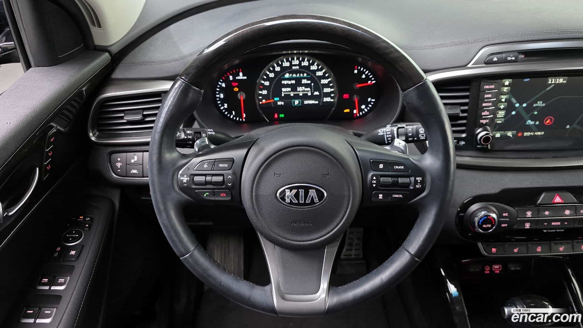 Sorento Kia 2017.0-OPTION-021