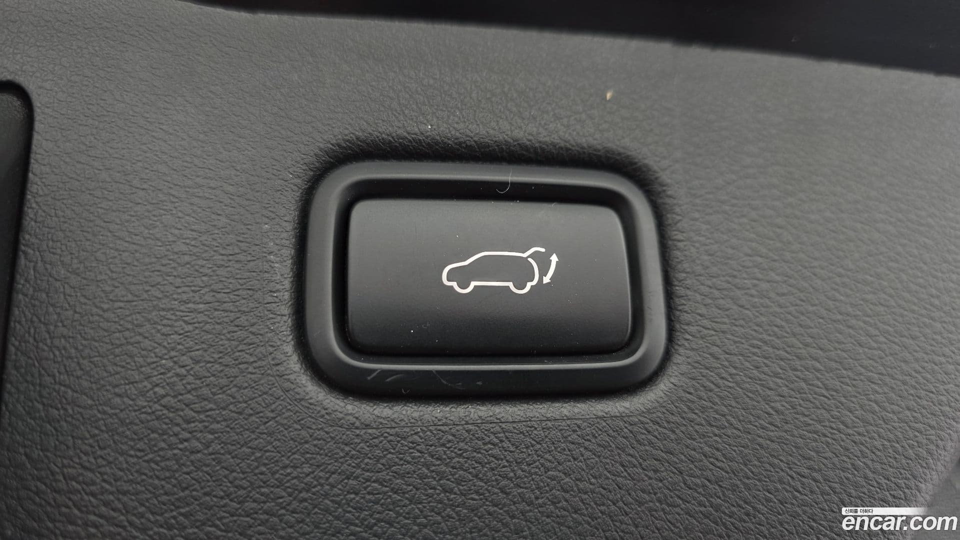 Main__Slider__Photo:Sorento Kia 2017.0-18