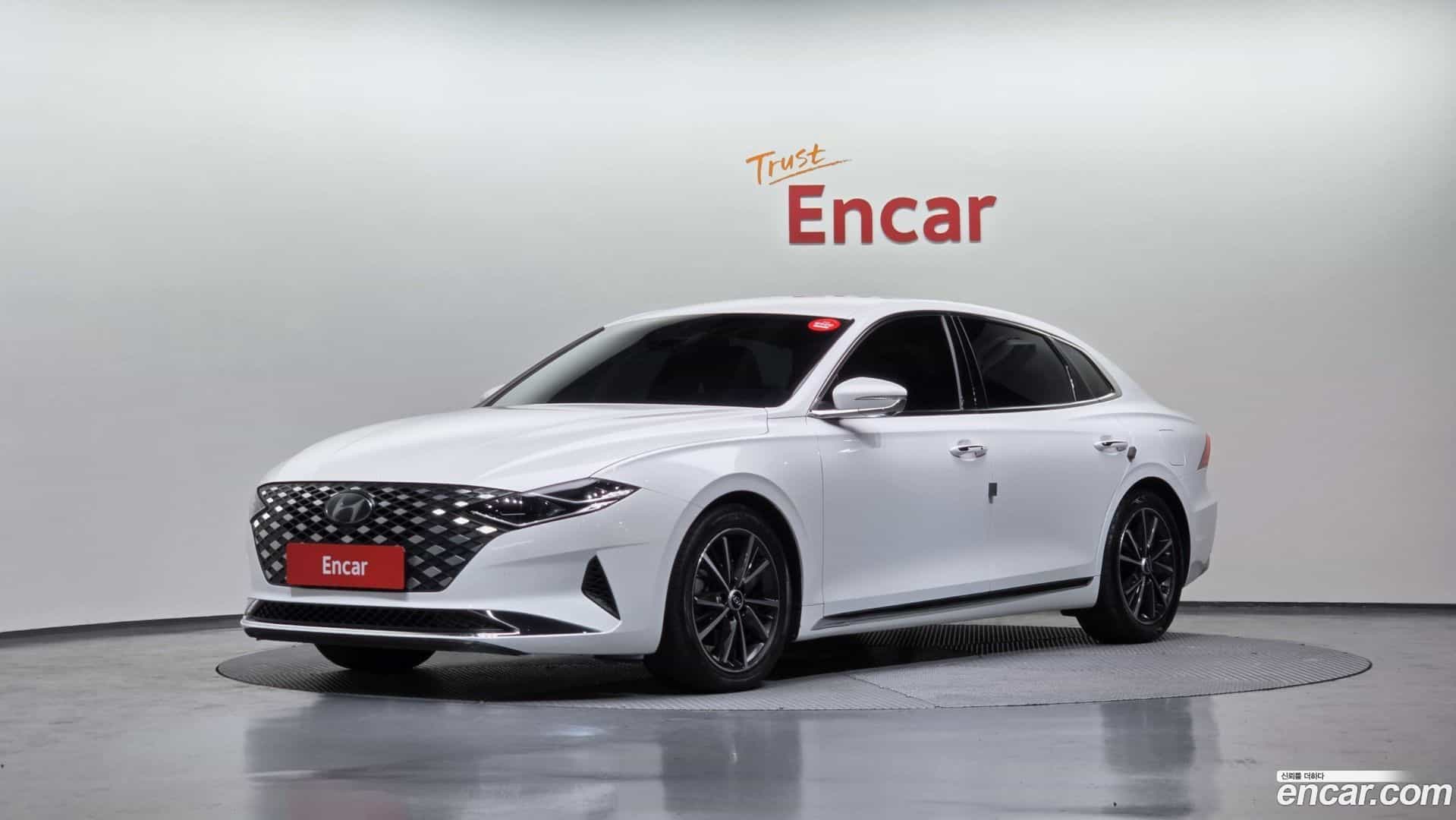 Grandeur Hyundai 2021.0-OUTER-001