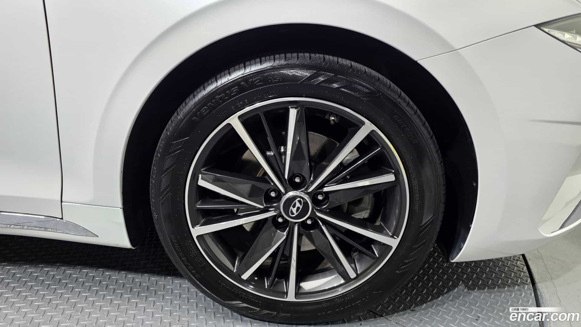 Grandeur Hyundai 2021.0-OUTER-005