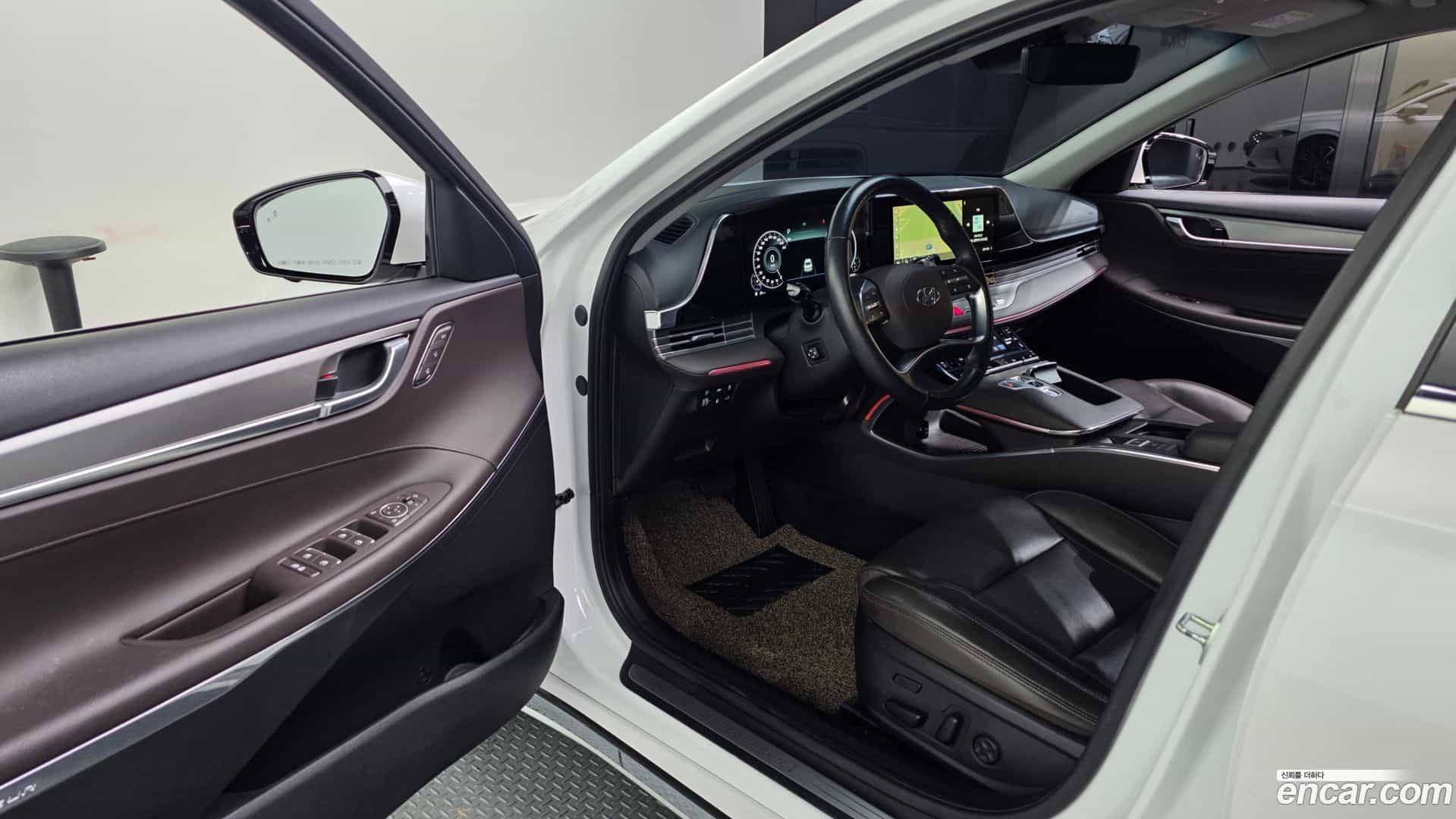 Grandeur Hyundai 2021.0-INNER-010