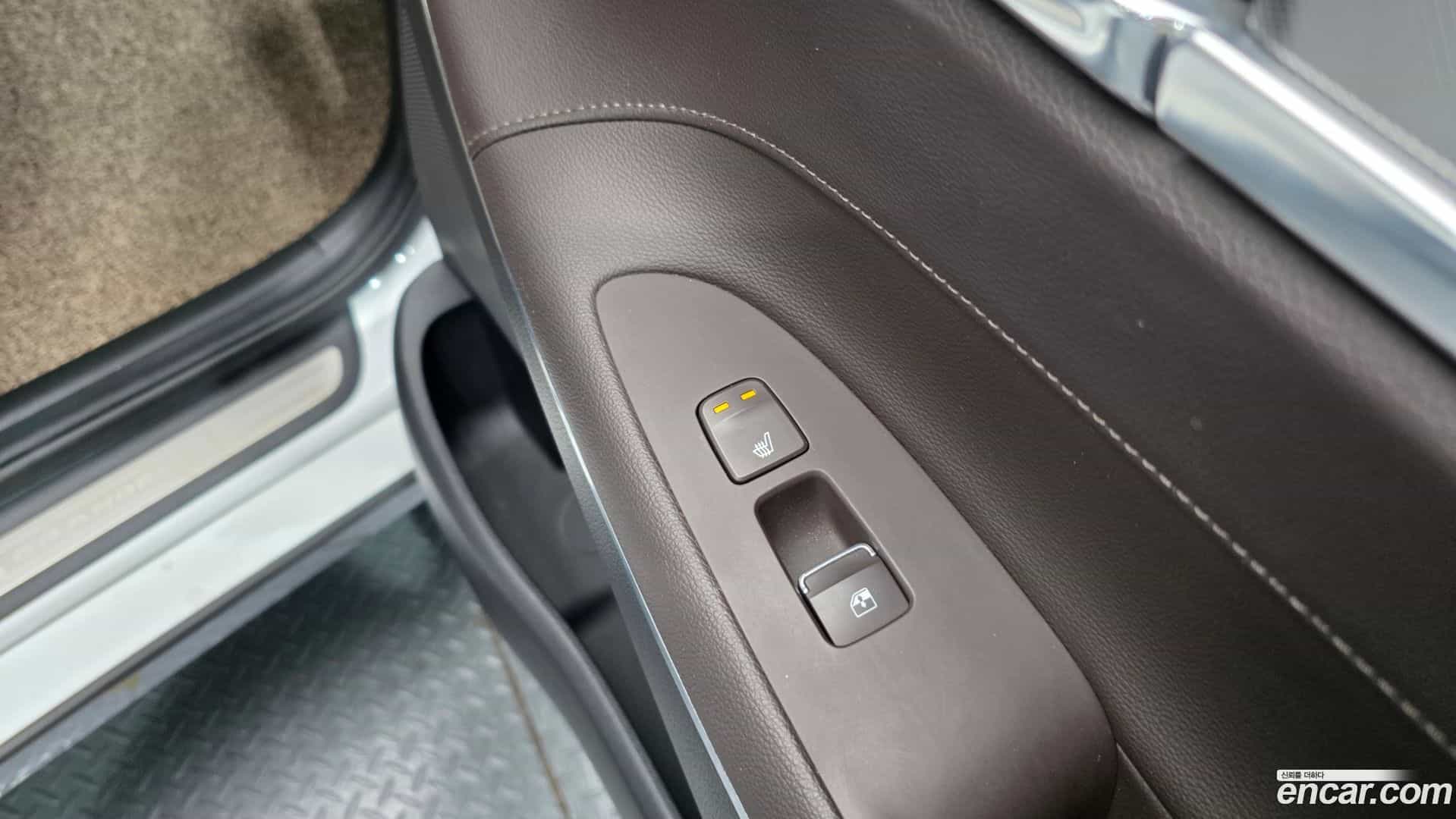 Grandeur Hyundai 2021.0-OPTION-023