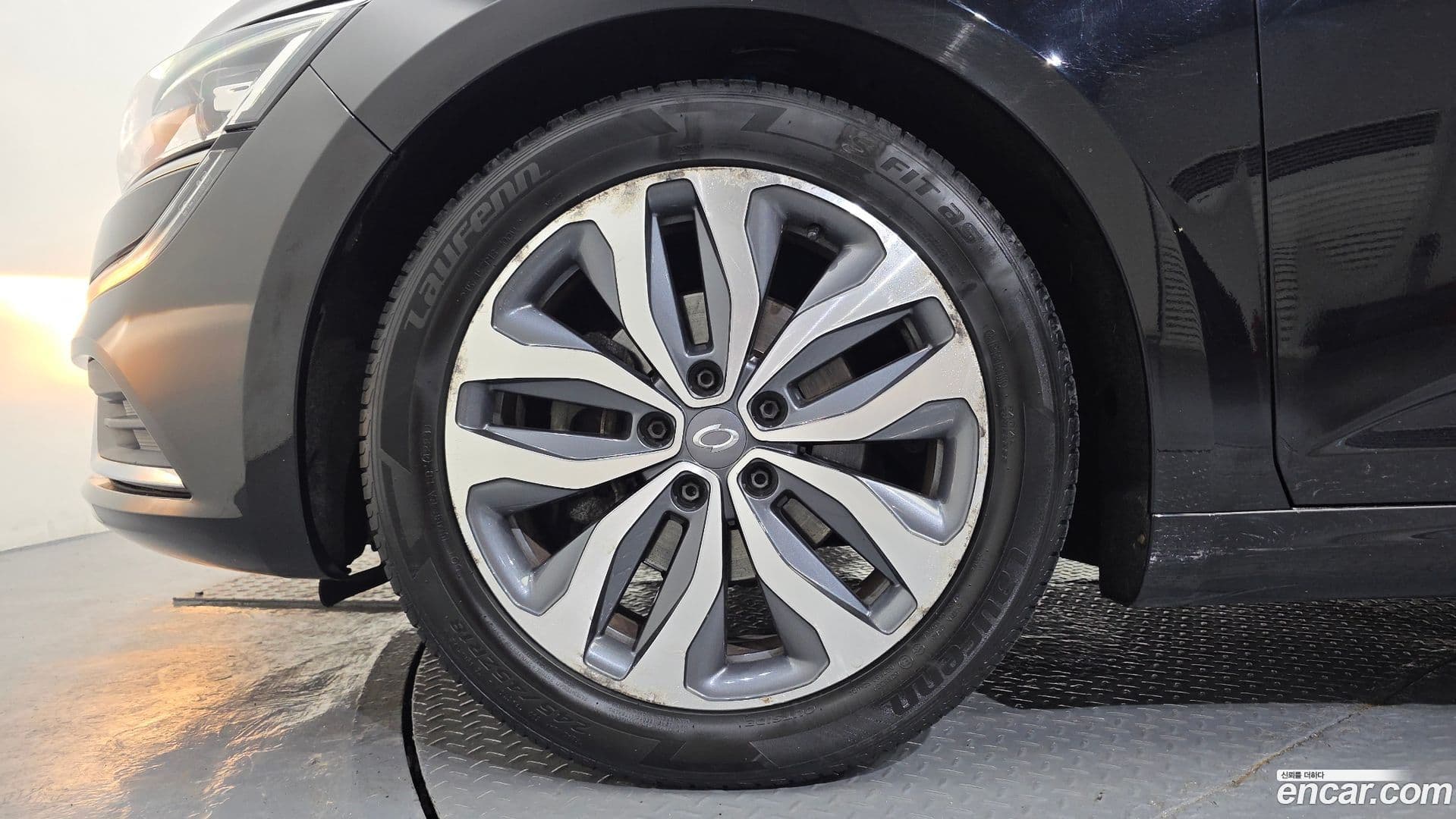 Main__Slider__Photo:SM6 Renault-KoreaSamsung 2016.4-4