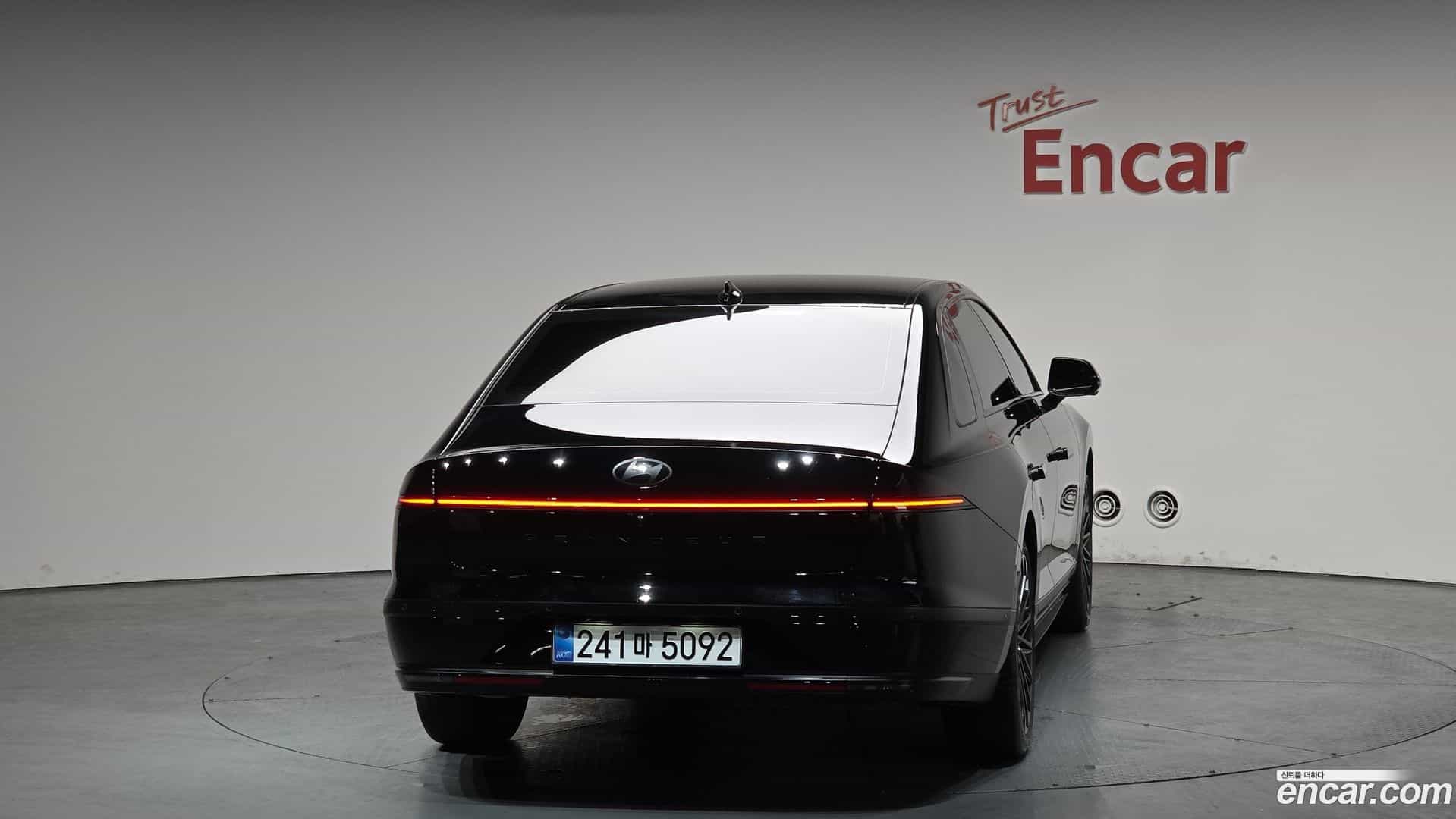 Grandeur Hyundai 2025.11-OUTER-004