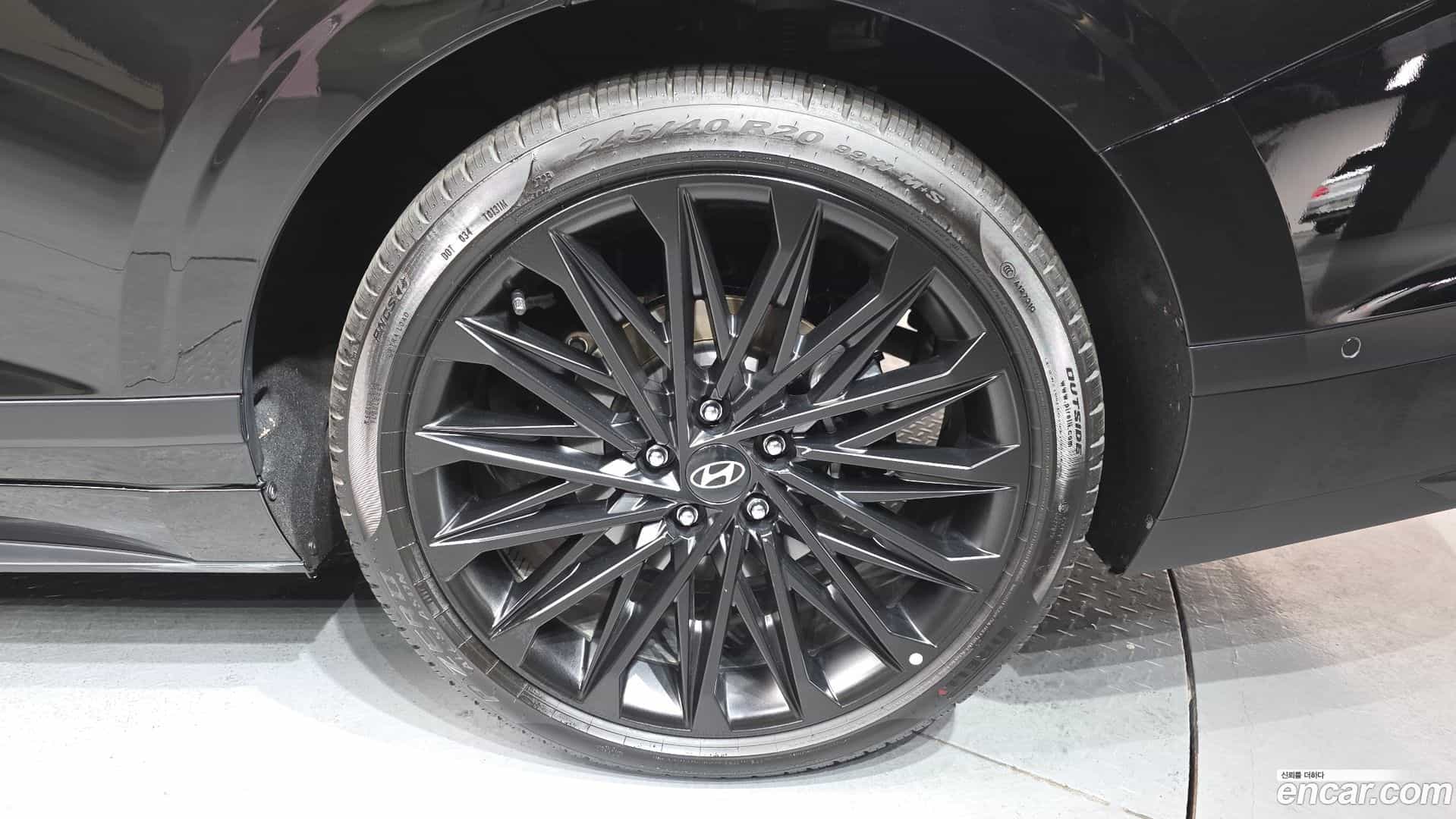 Grandeur Hyundai 2025.11-OUTER-005