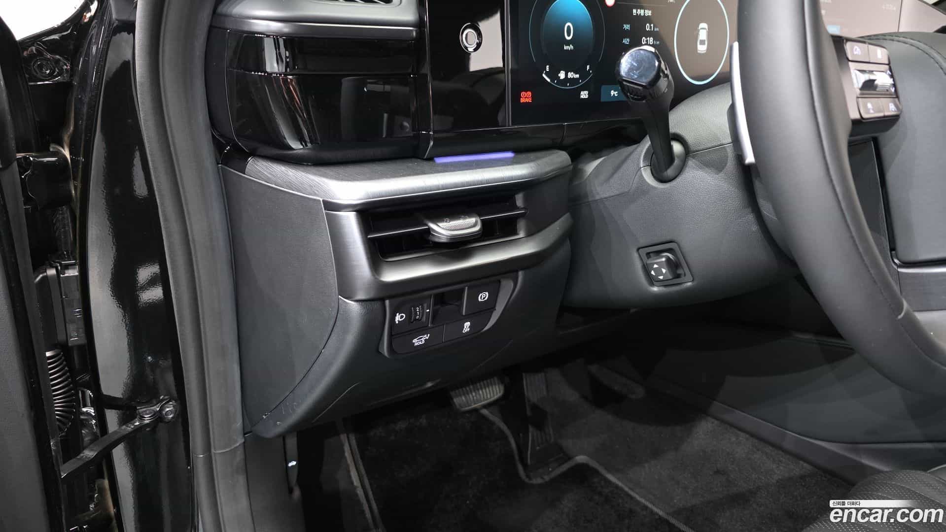 Grandeur Hyundai 2025.11-OPTION-017