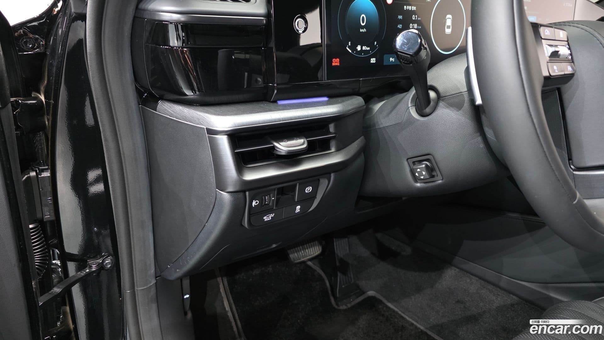 Main__Slider__Photo:Grandeur Hyundai 2025.11-12