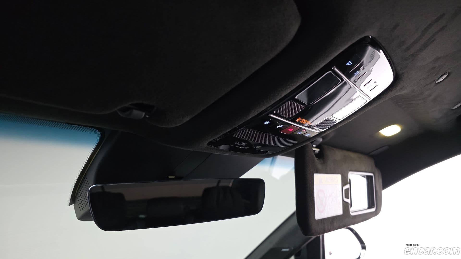 Main__Slider__Photo:Grandeur Hyundai 2025.11-17