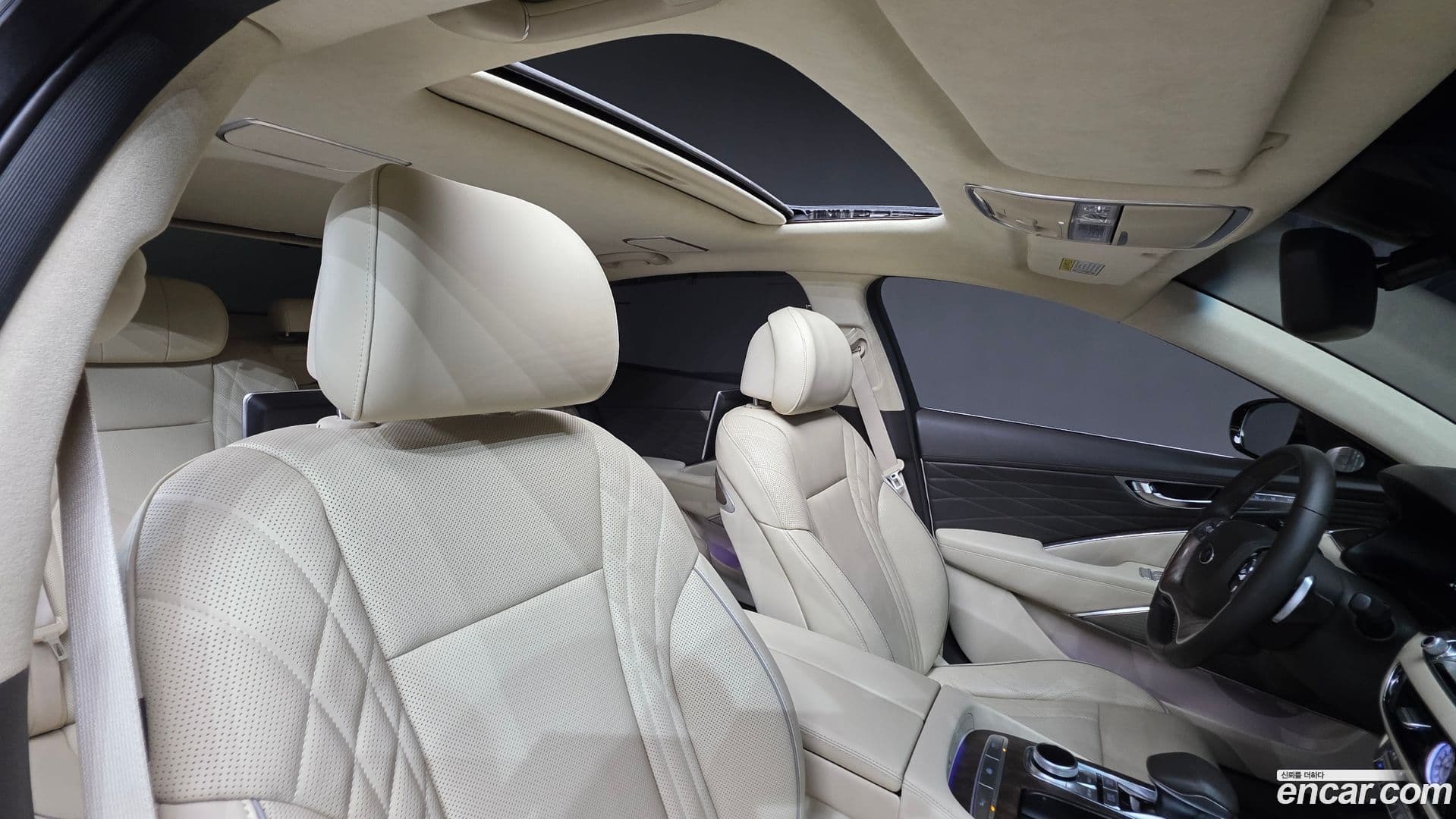 Main__Slider__Photo:K9 Kia 2020.2-11