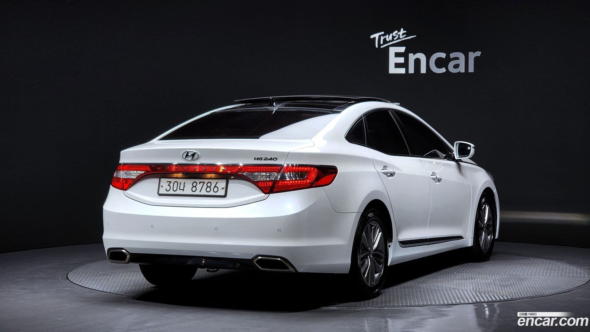 Main__Slider__Photo:Grandeur Hyundai 2015.4-1