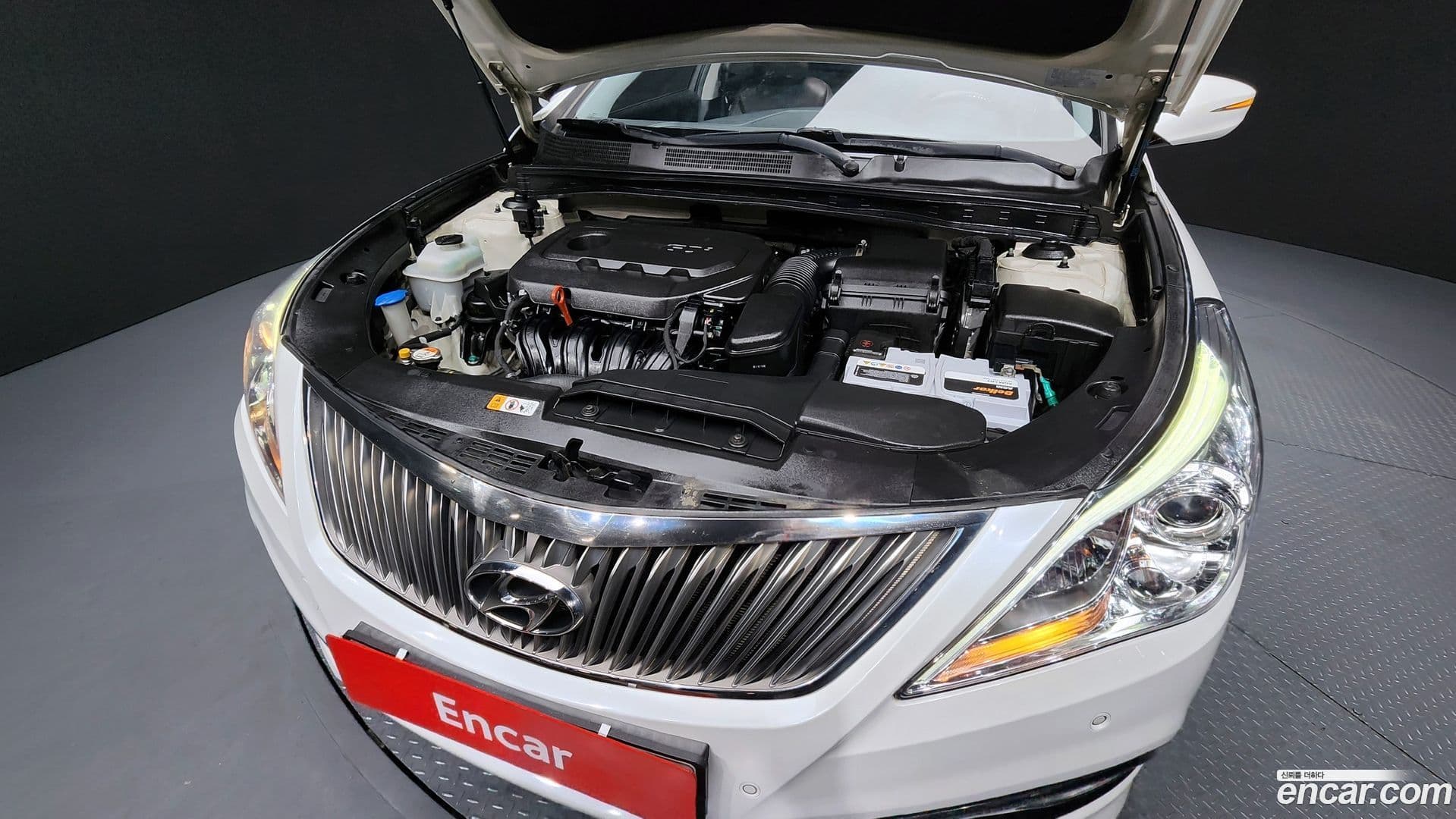 Main__Slider__Photo:Grandeur Hyundai 2015.4-5