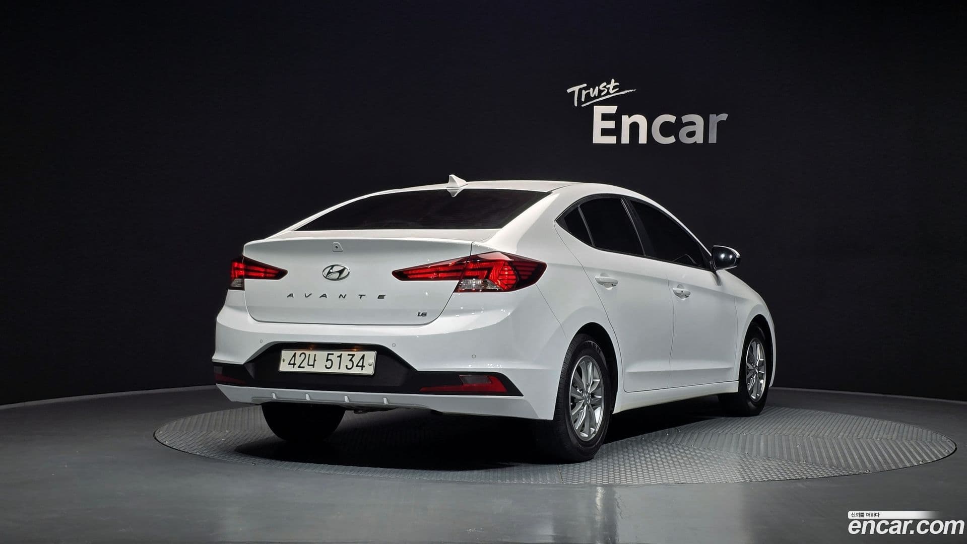 Main__Slider__Photo:AVANTE Hyundai 2019.6-1