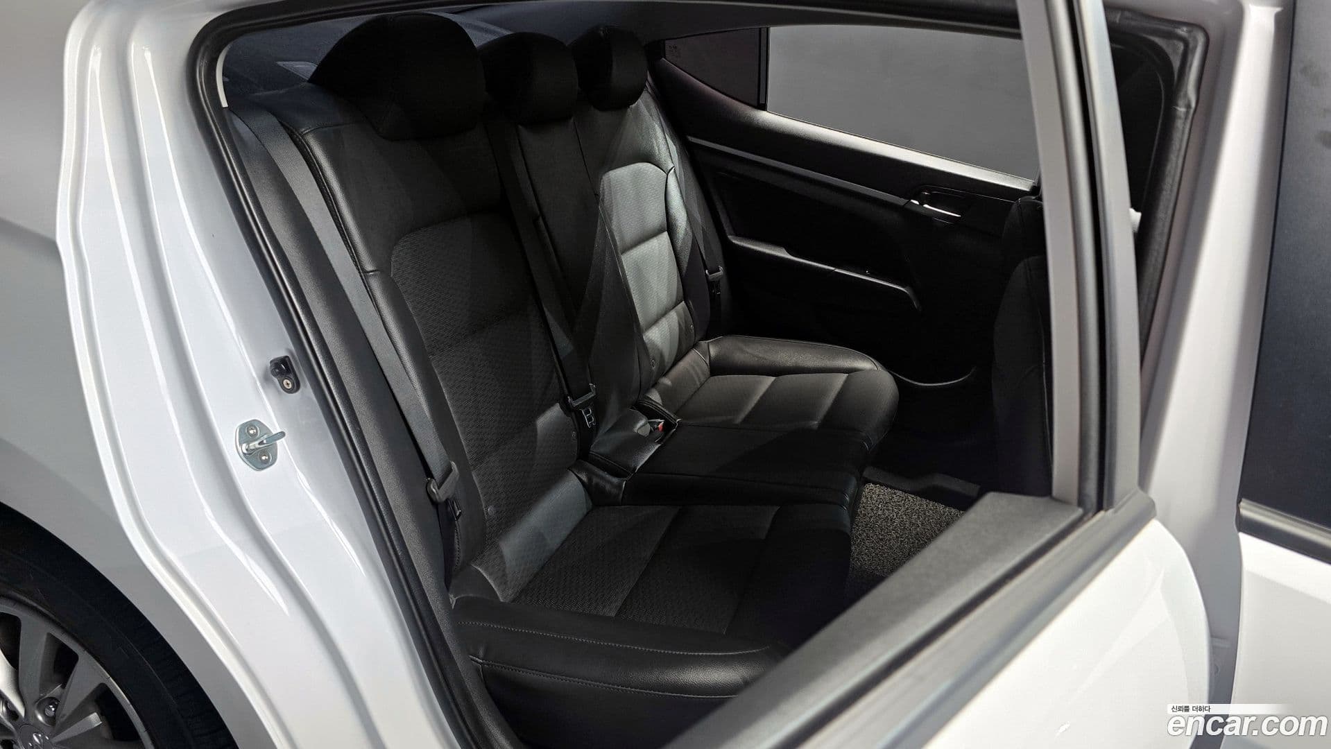 Main__Slider__Photo:AVANTE Hyundai 2019.6-11