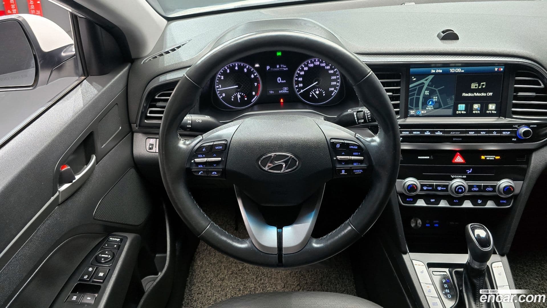 Main__Slider__Photo:AVANTE Hyundai 2019.6-13