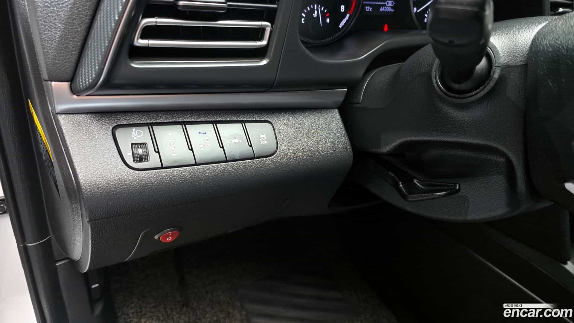 AVANTE Hyundai 2019.6-OPTION-019