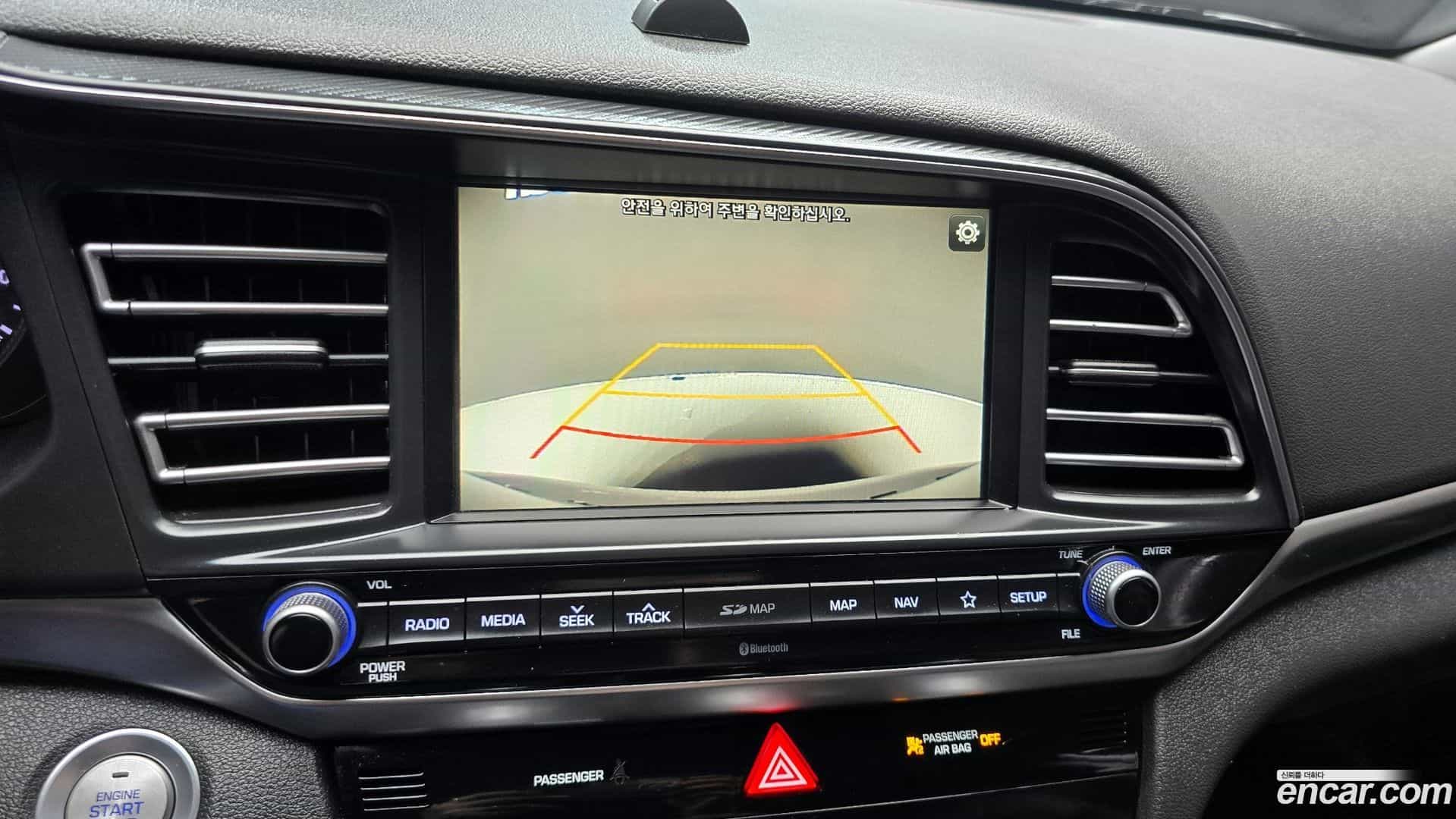 AVANTE Hyundai 2019.6-OPTION-021