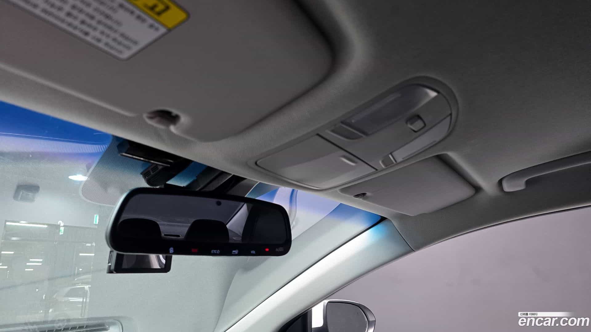 AVANTE Hyundai 2019.6-OPTION-024