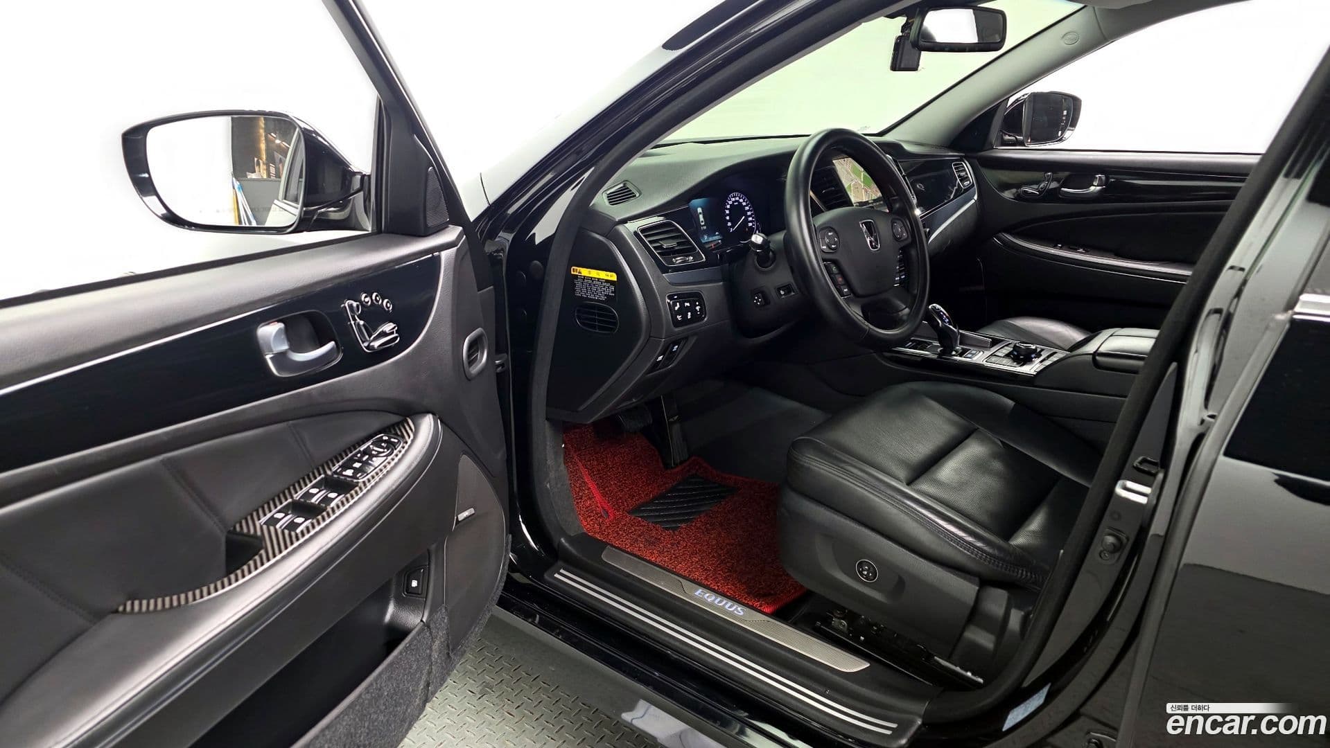 Main__Slider__Photo:Equus Hyundai 2014.8-9