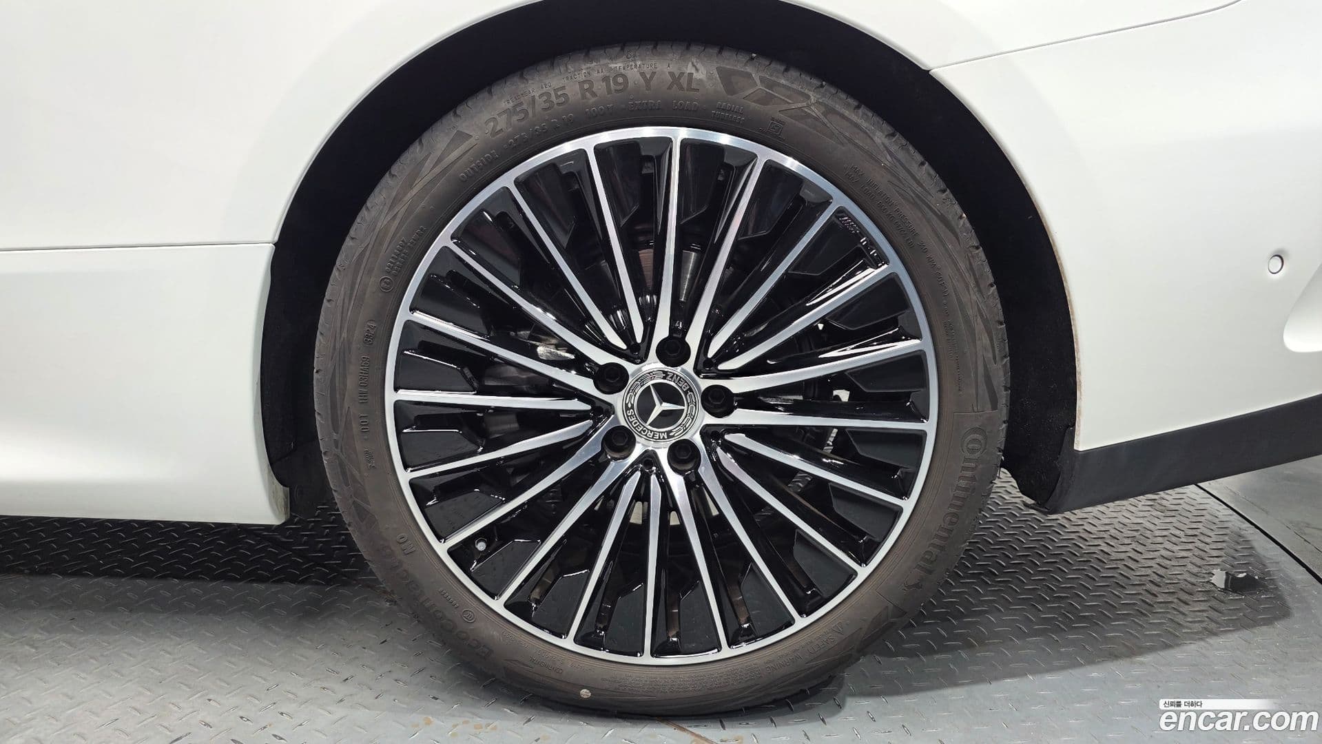 Main__Slider__Photo:CLE-Class Mercedes-Benz 2025.2-4