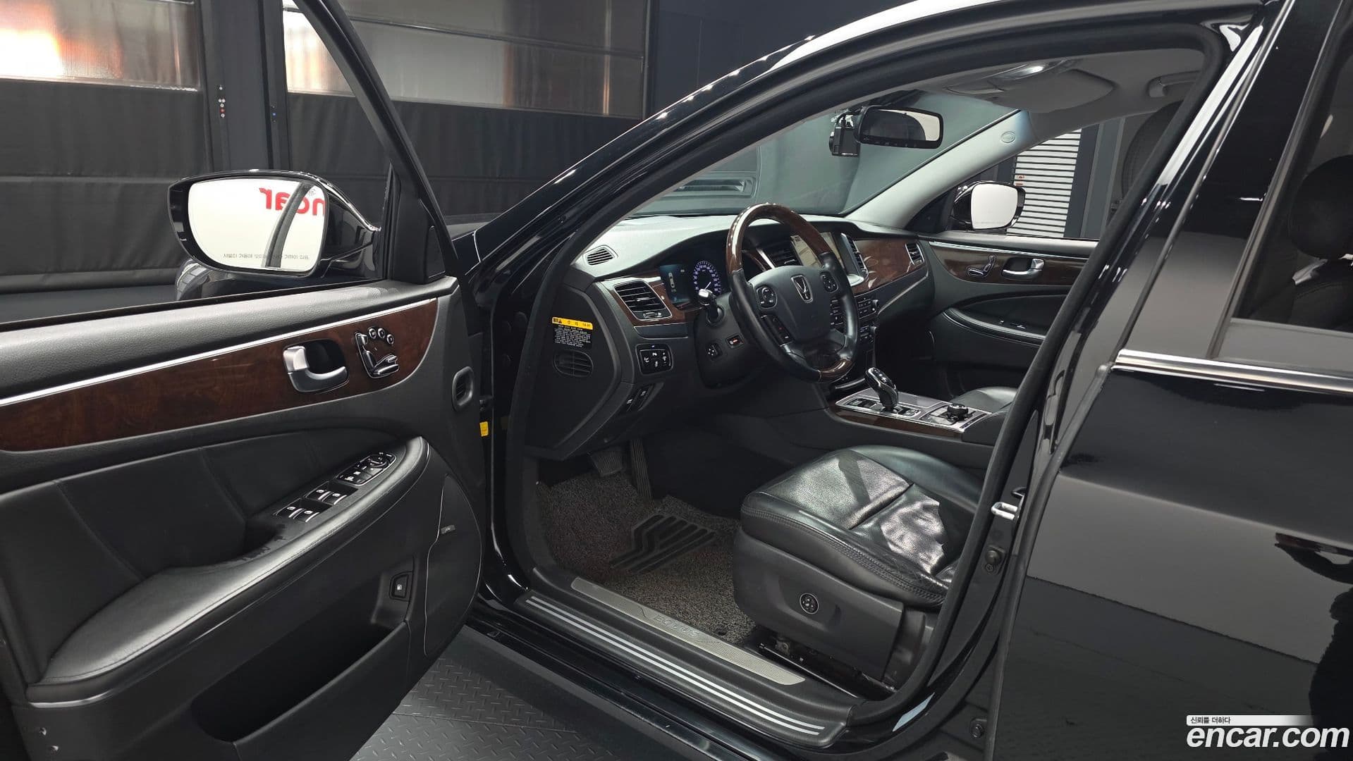 Main__Slider__Photo:Equus Hyundai 2013.6-9