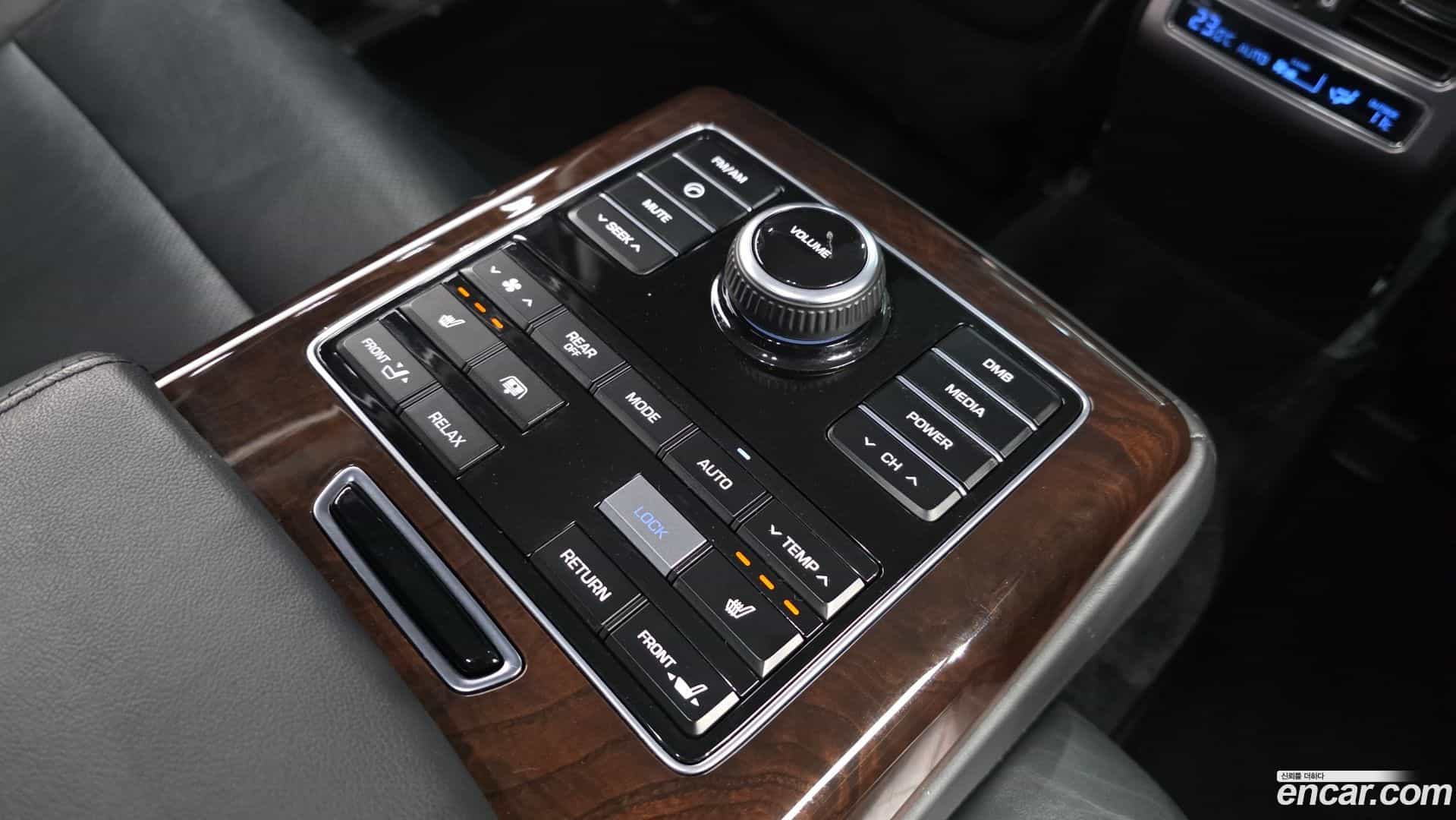 Equus Hyundai 2013.6-OPTION-023