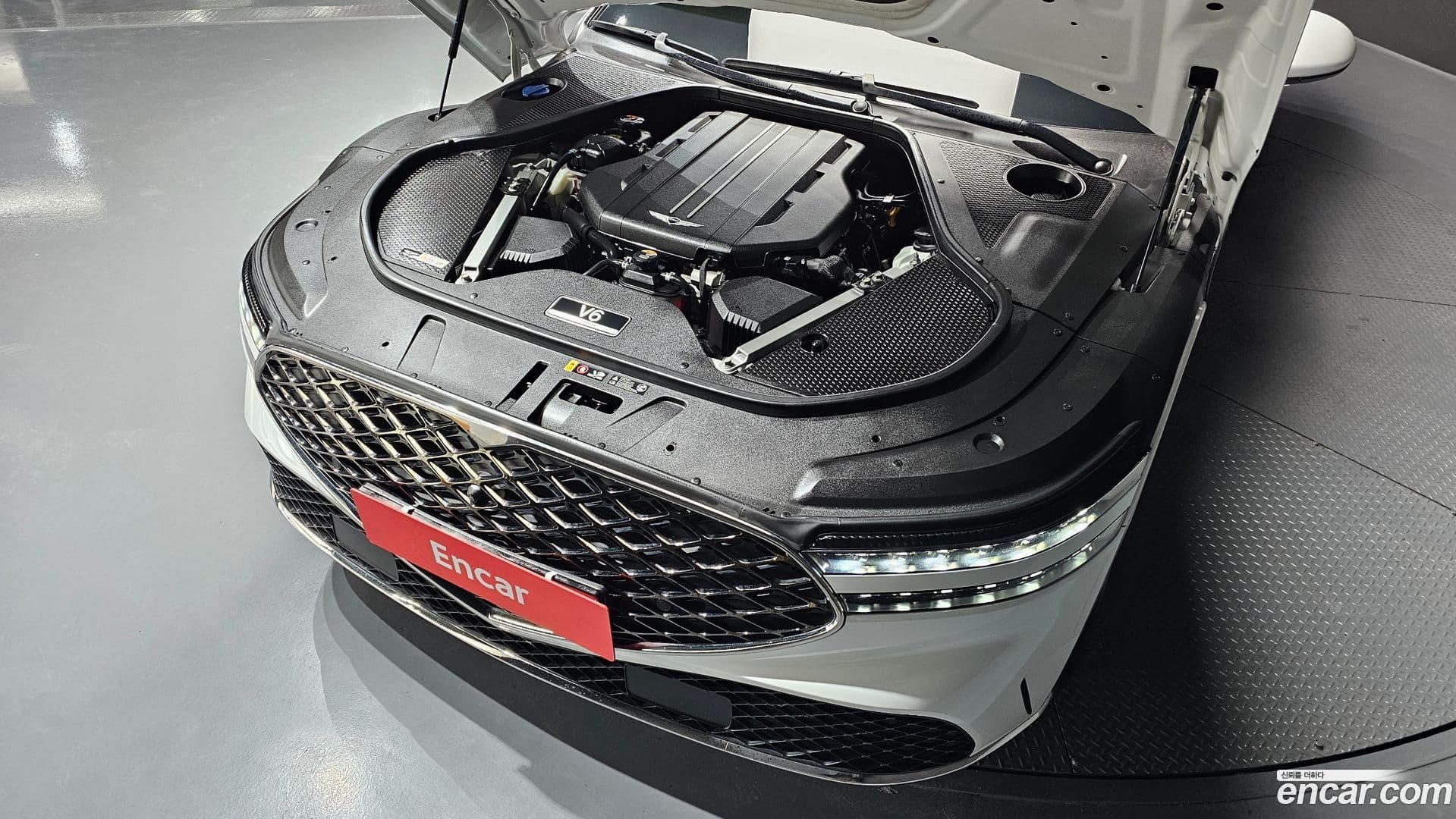 Main__Slider__Photo:G90 Genesis 2022.4-5