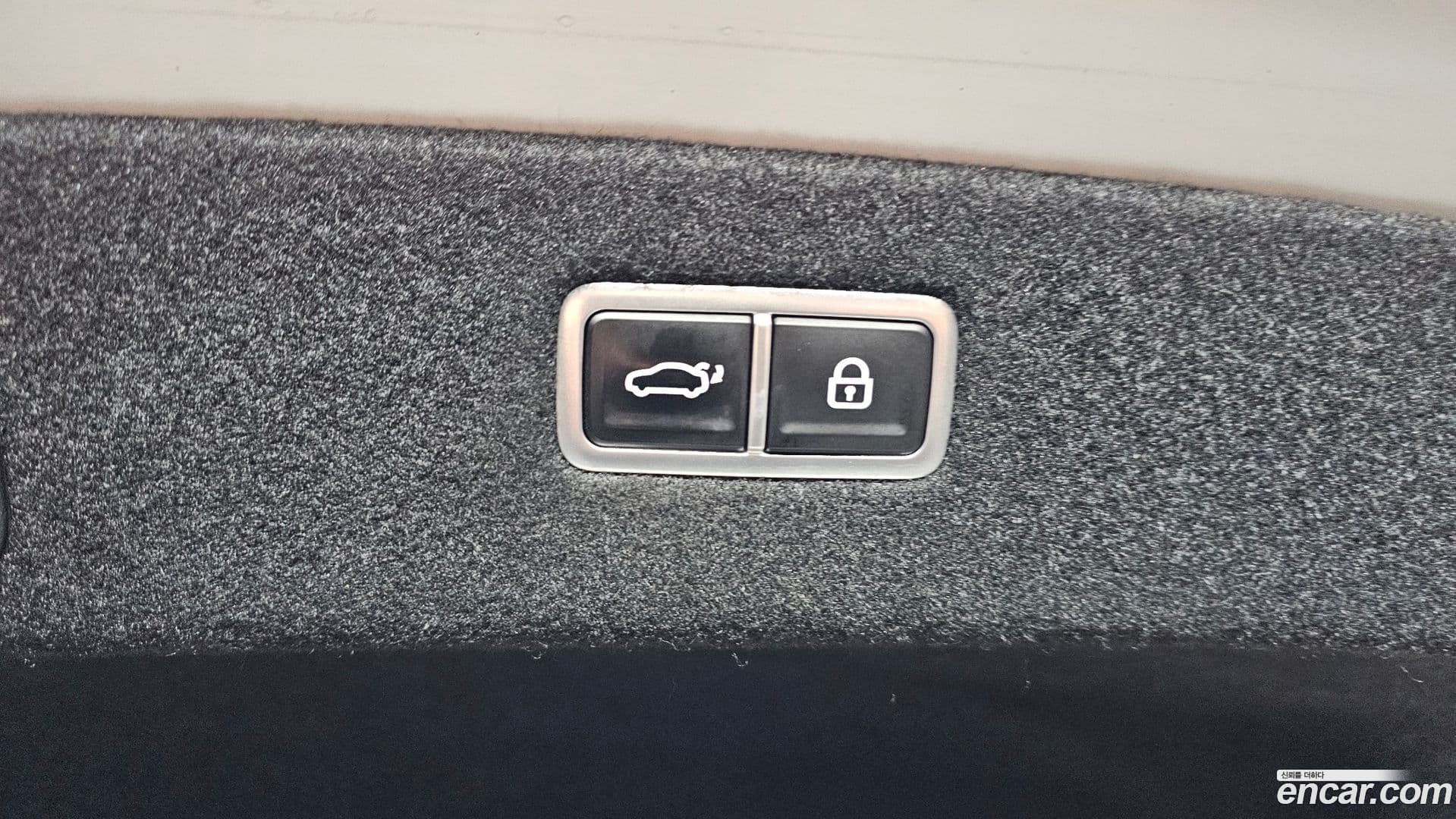 Main__Slider__Photo:G90 Genesis 2022.4-19