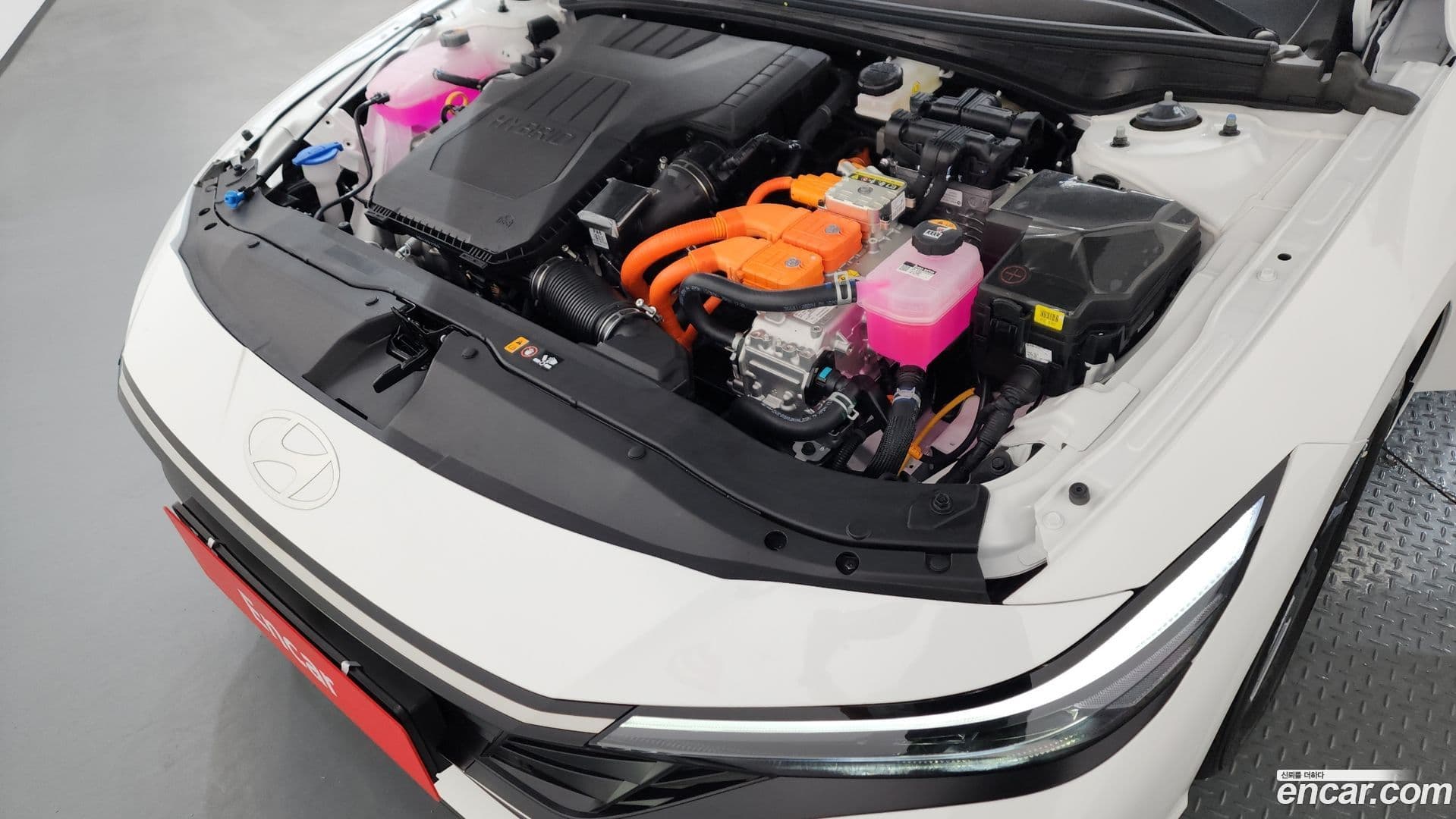 Main__Slider__Photo:AVANTE Hyundai 2025.7-5