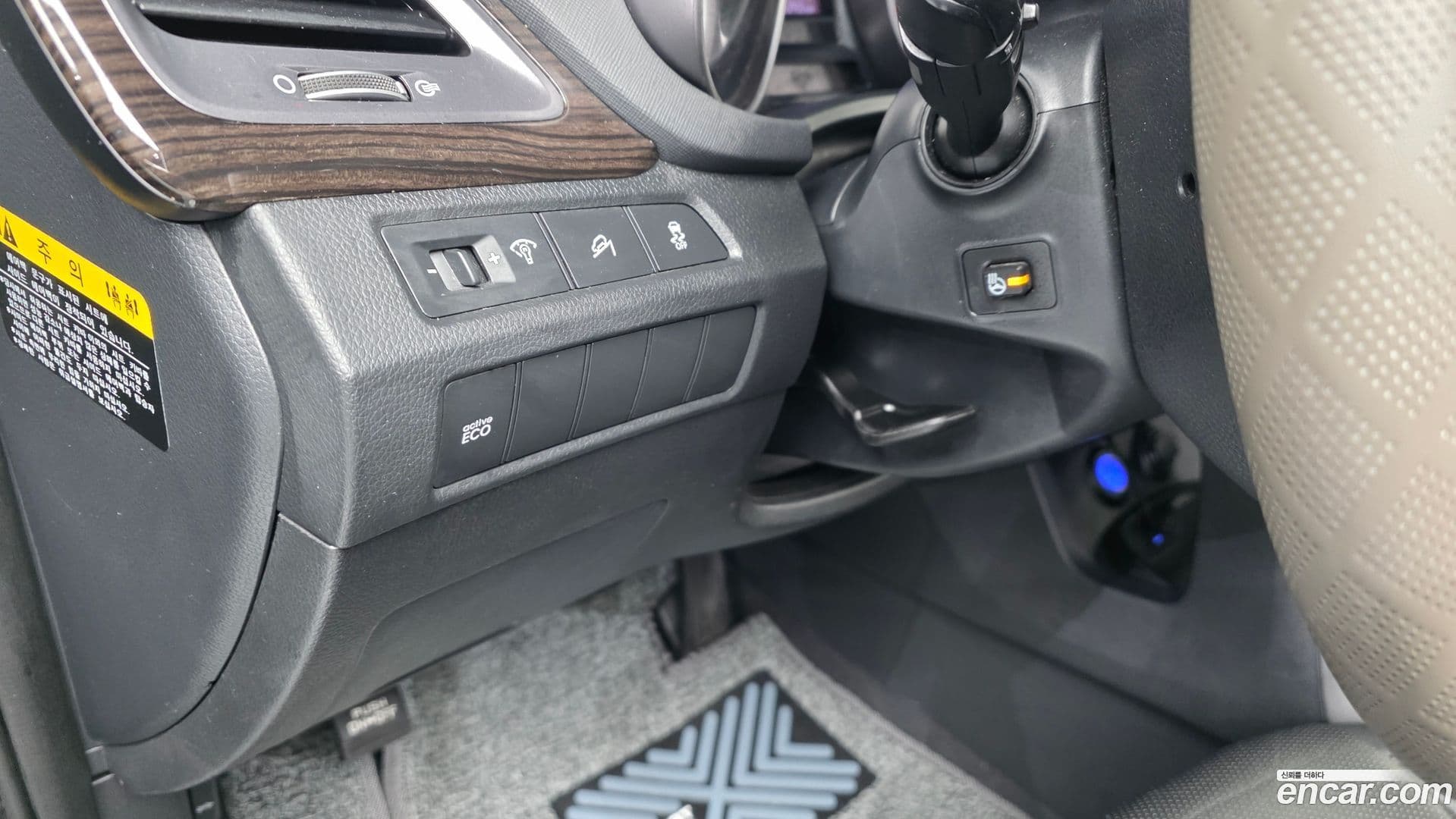 Main__Slider__Photo:Santafe Hyundai 2014.5-17