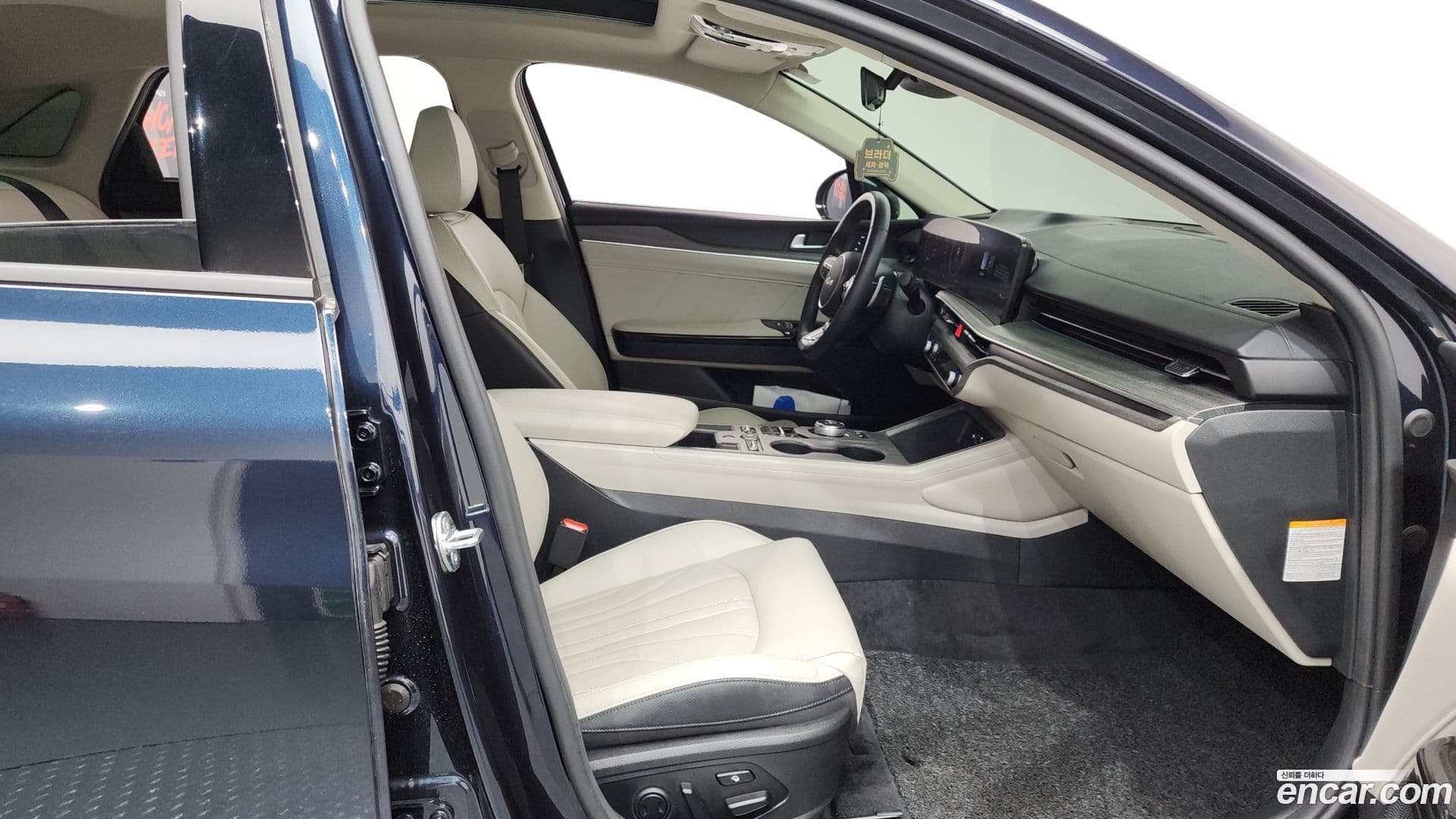 Main__Slider__Photo:K5 Kia 2024.4-10