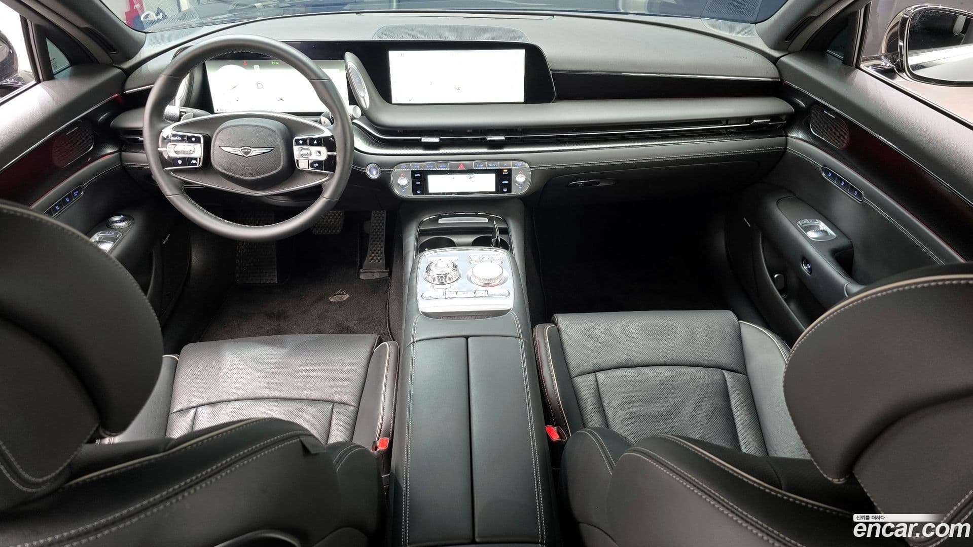 Main__Slider__Photo:G90 Genesis 2024.1-6