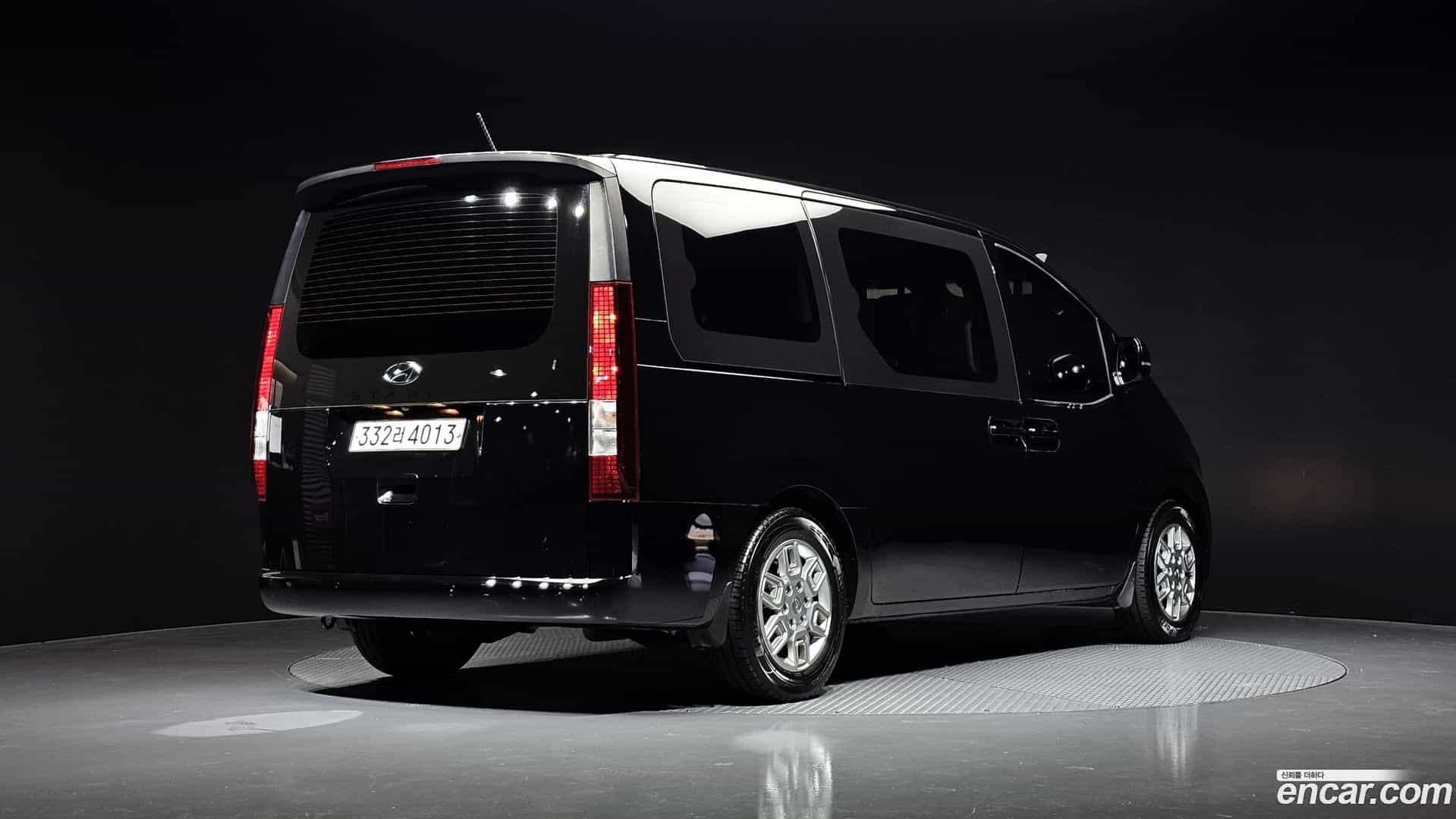 Staria Hyundai 2022.11-OUTER-002