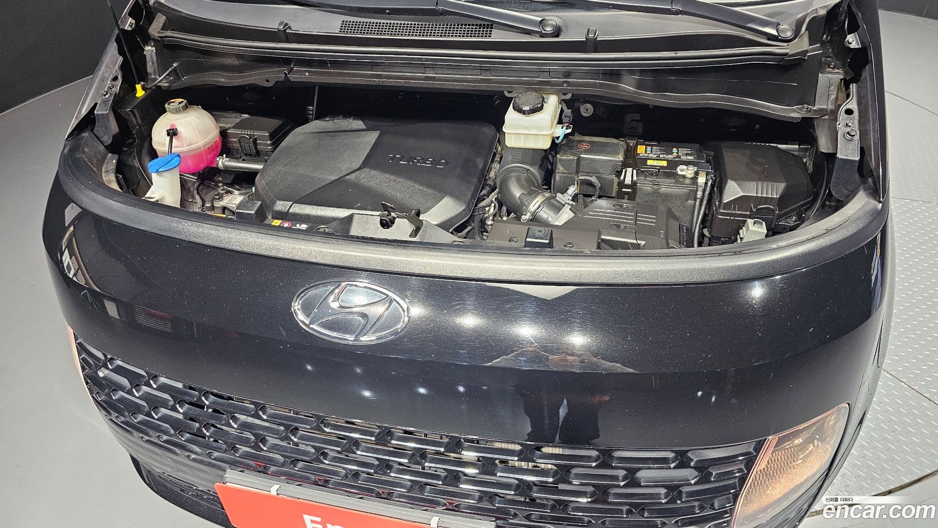 Main__Slider__Photo:Staria Hyundai 2022.11-5