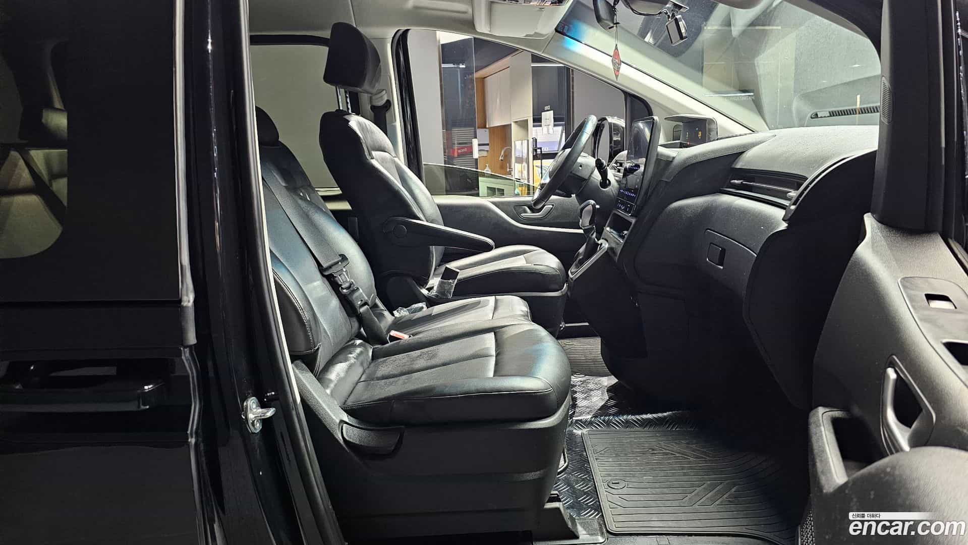 Staria Hyundai 2022.11-INNER-010