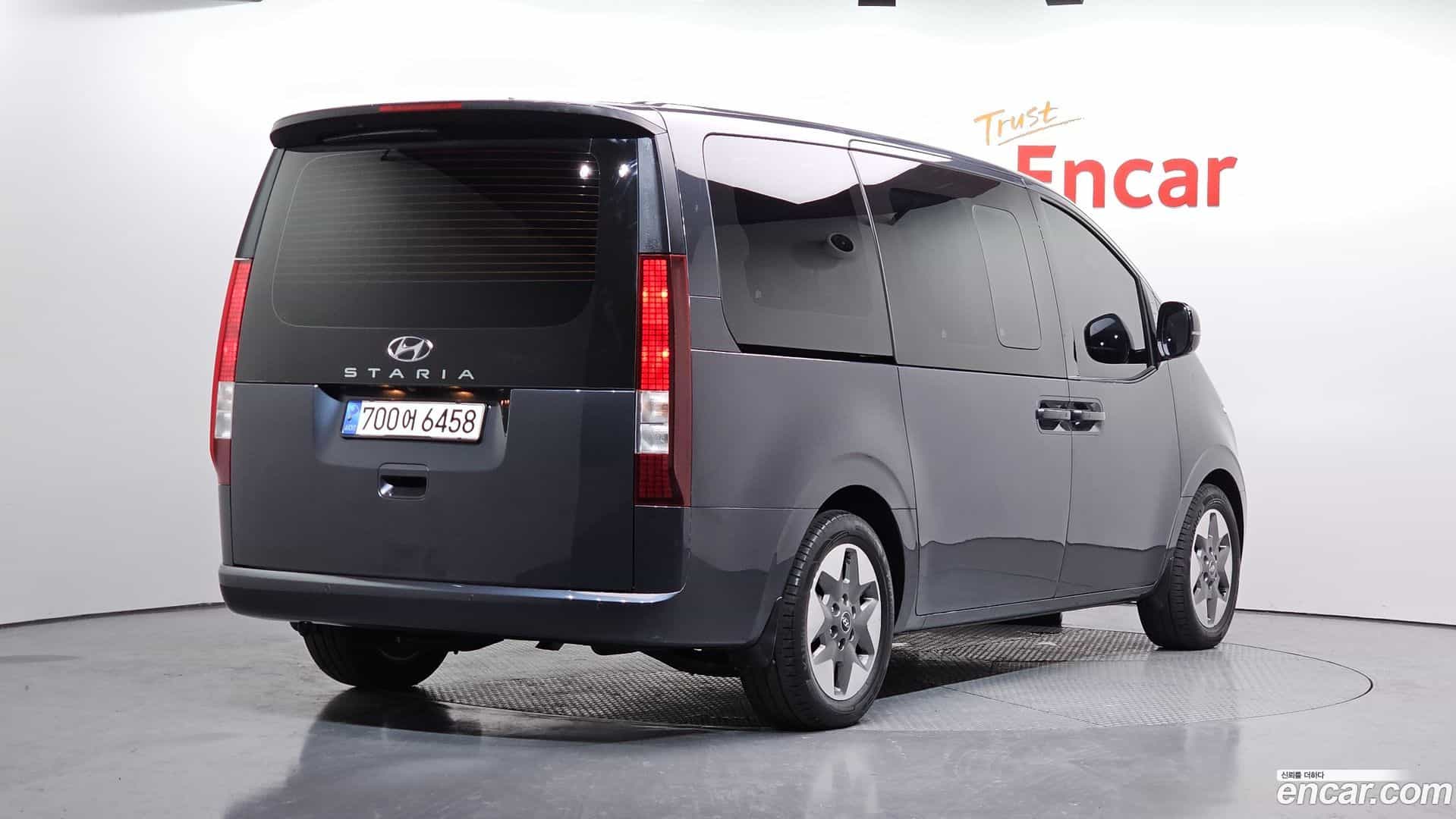 Staria Hyundai 2023.3-OUTER-002