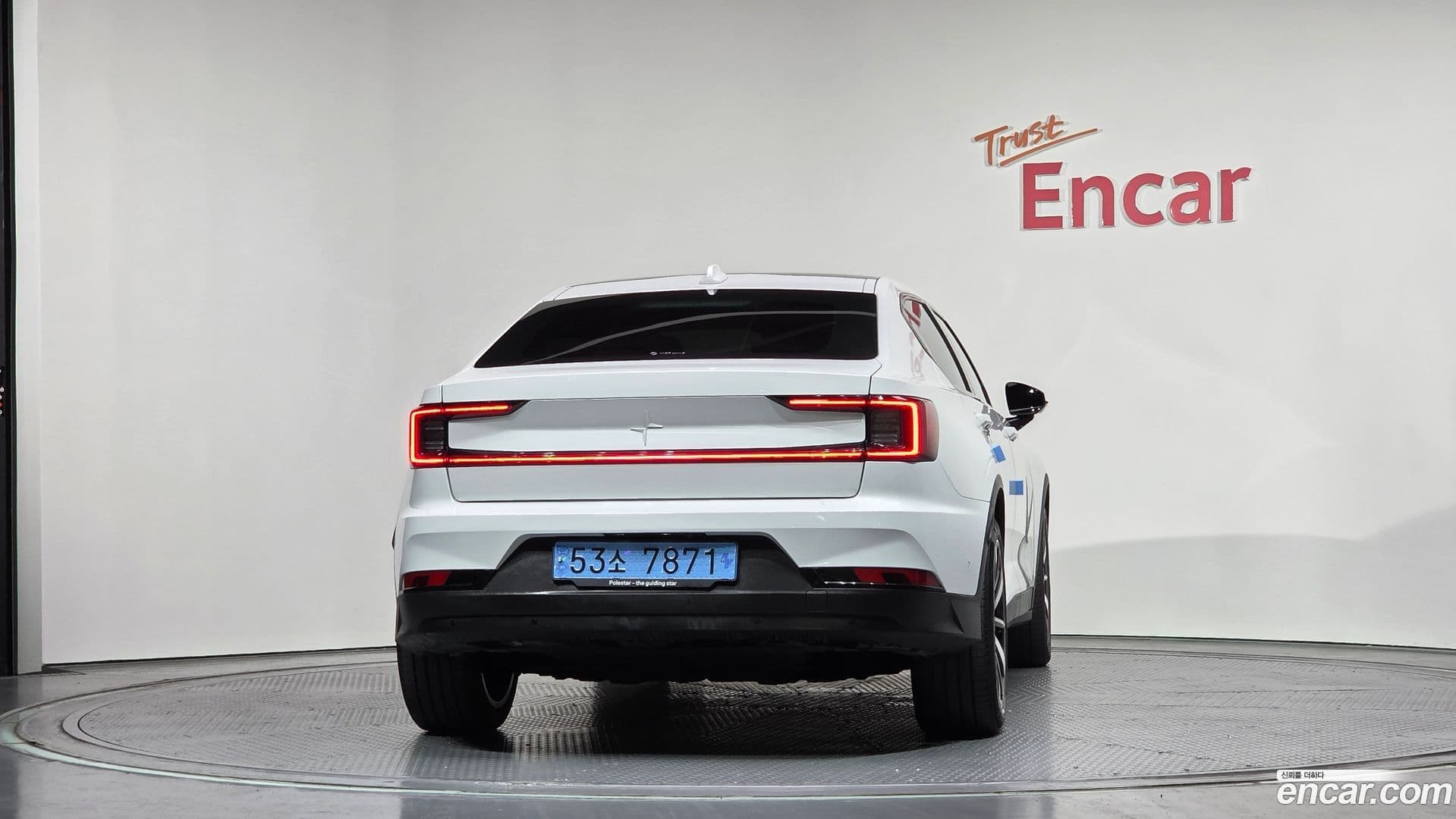 Main__Slider__Photo:Polestar 2 Polestar 2022.3-3