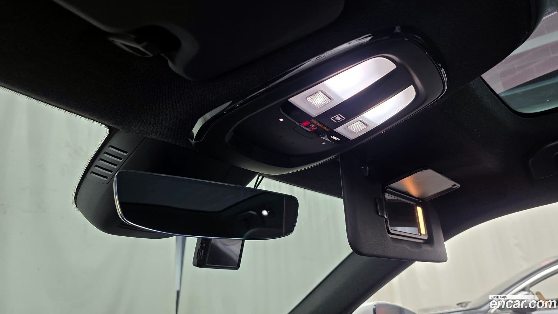 Main__Slider__Photo:Polestar 2 Polestar 2022.3-16