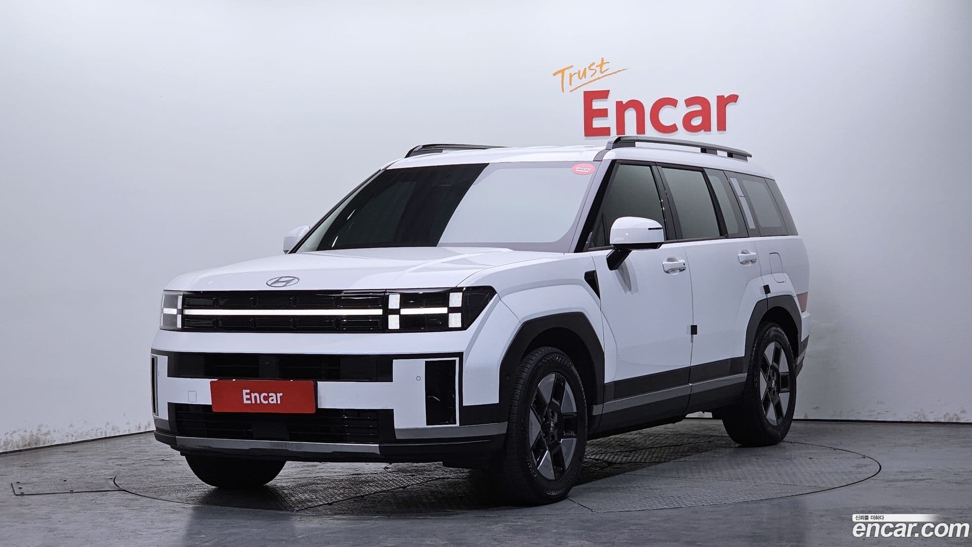 Main__Slider__Photo:Santafe Hyundai 2024.9-0