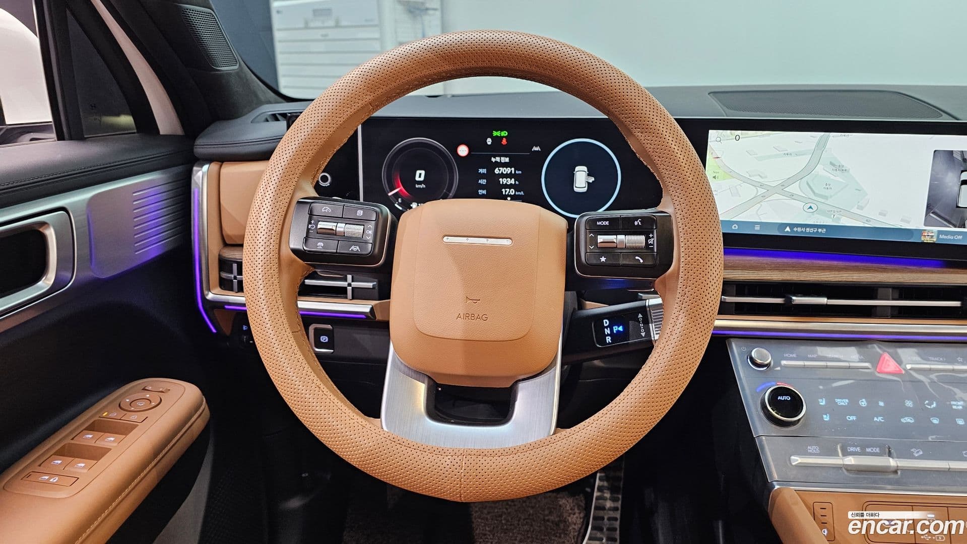 Main__Slider__Photo:Santafe Hyundai 2024.9-12