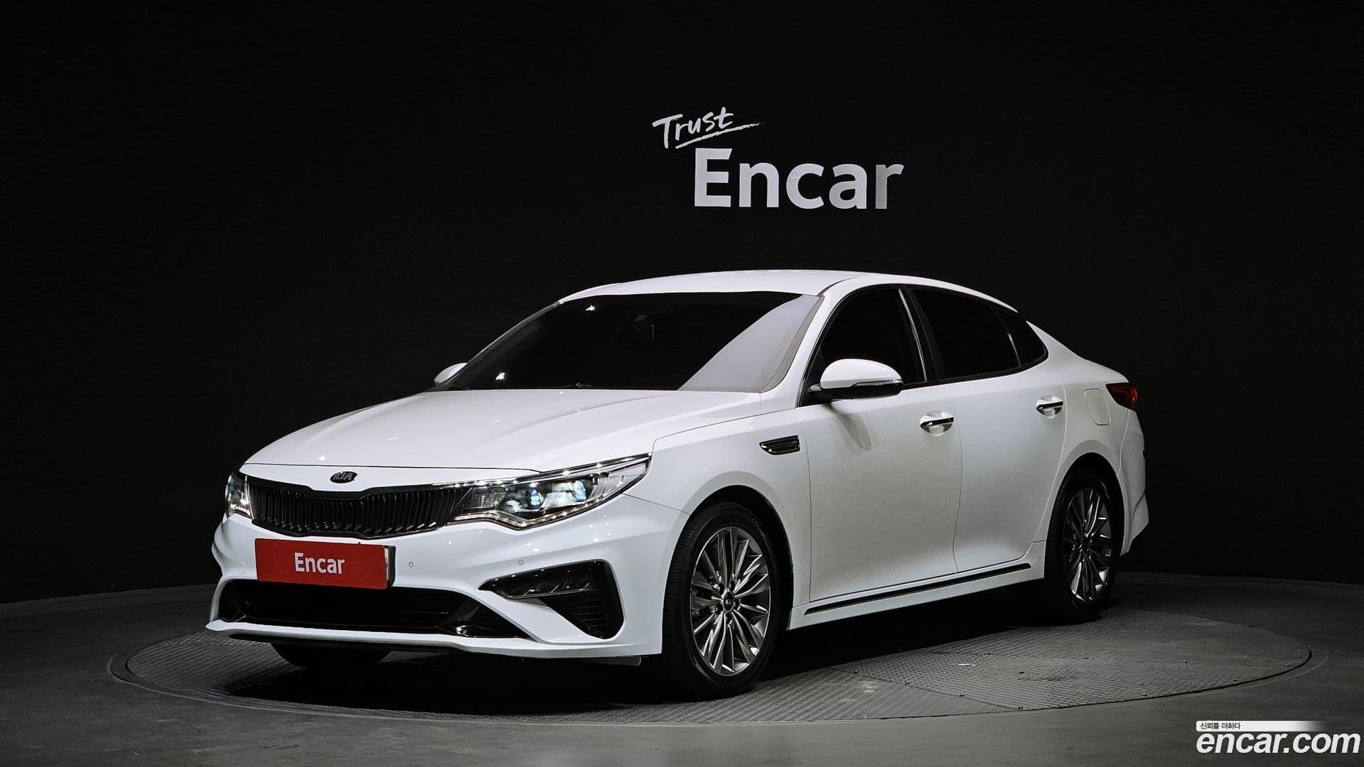 Main__Slider__Photo:K5 Kia 2018.3-0